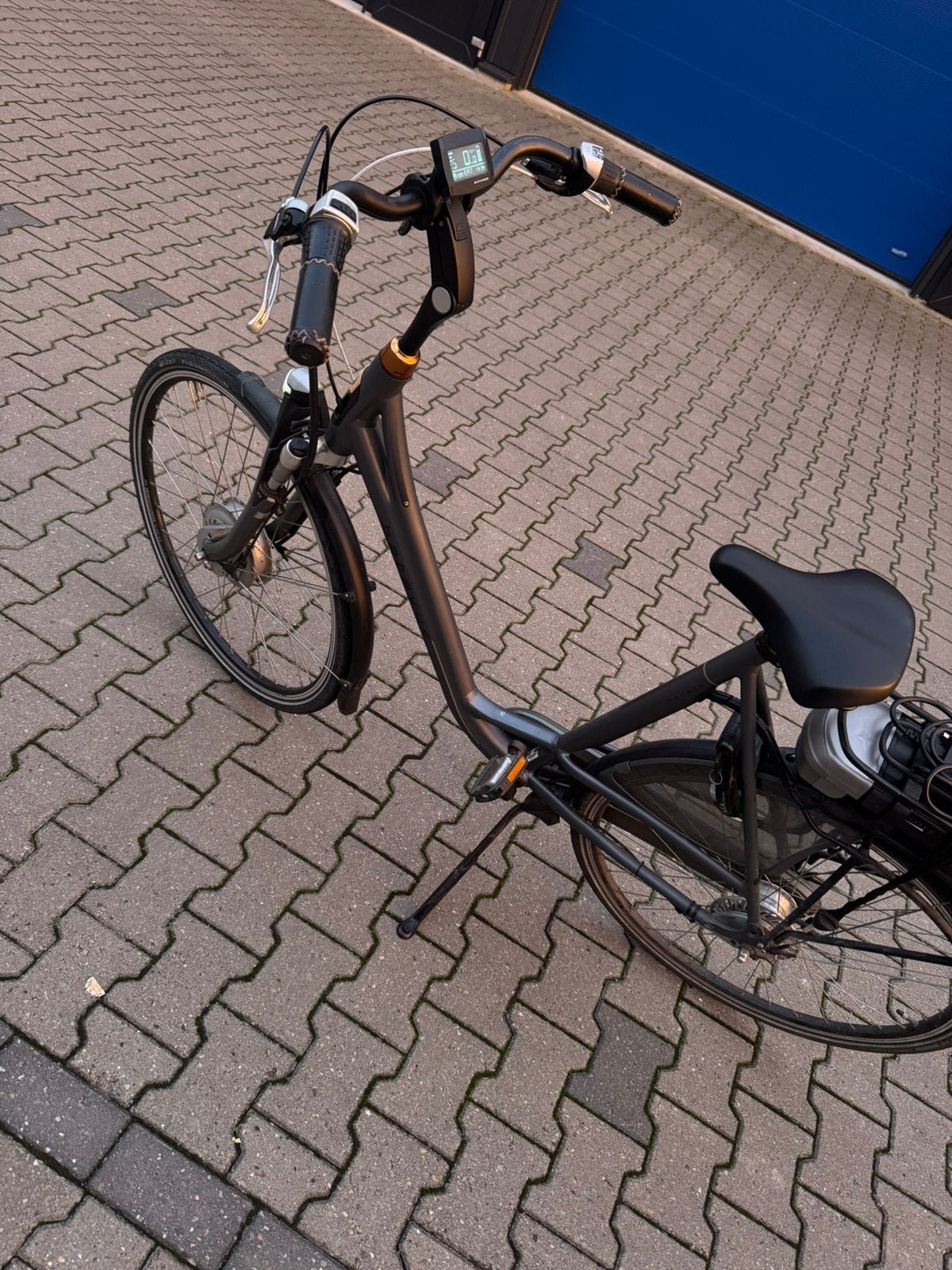 Foto 2 van Luxe Batavus Monaco E-go Damesfiets – Uitstekende Staat!