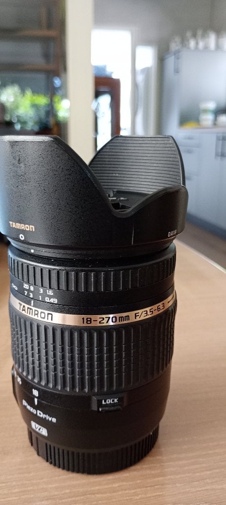 Tamron 18-270 zoomlens., Audio, Tv en Foto, Fotografie | Lenzen en Objectieven, Ophalen, Gebruikt, Beeldstabilisatie, Telelens