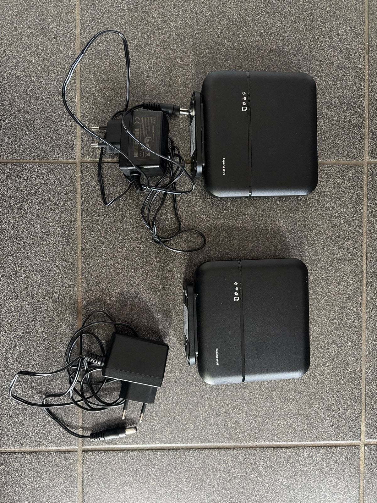 KPN Experia WiFi Boosters (2 stuks), Ophalen of Verzenden, Zo goed als nieuw, Router