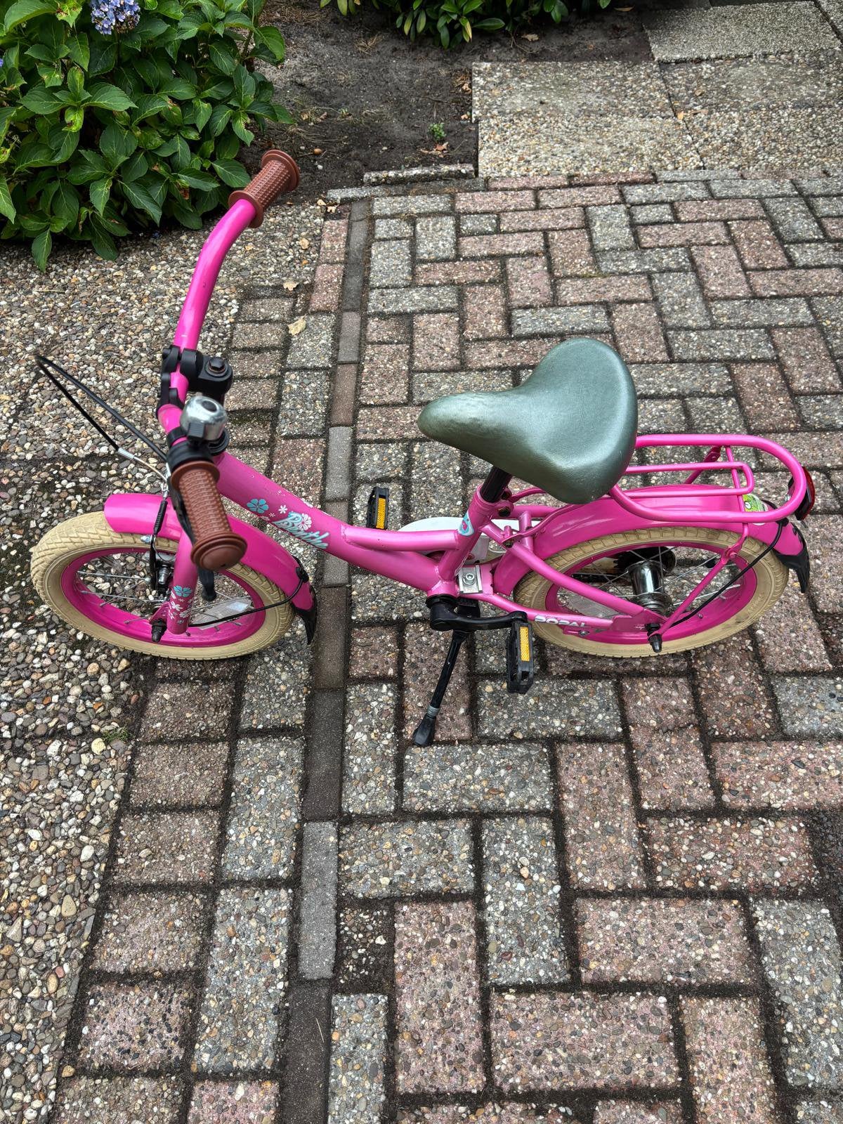 Mooi 14 inch fiets met terug trap rem, Ophalen, Zo goed als nieuw, Minder dan 16 inch