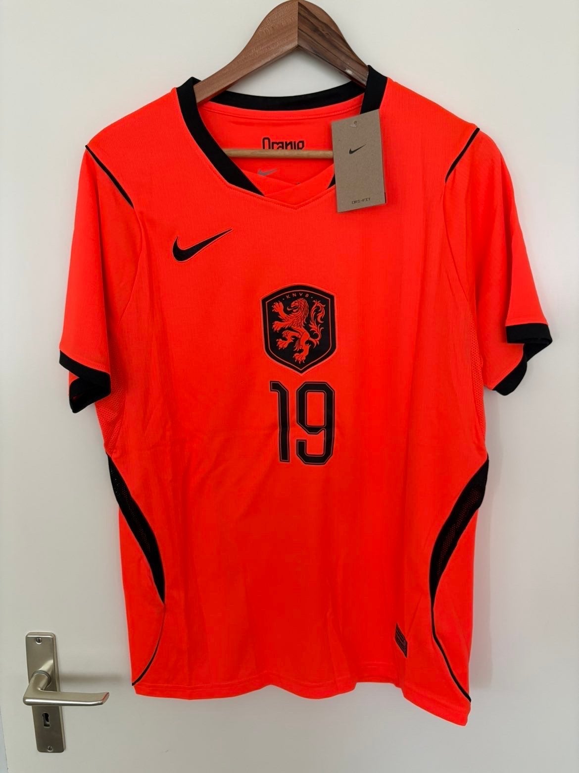 Brobbey Nederland Shirt - Nieuw met labels - Maat L, Maat L, Ophalen of Verzenden, Nieuw, Shirt