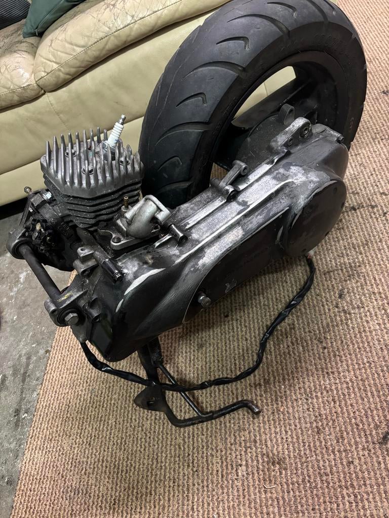 Peugeot Speedfight 2 50cc Snor Blok - Onderdelen Missen, Ophalen, Gebruikt, Blok, Peugeot