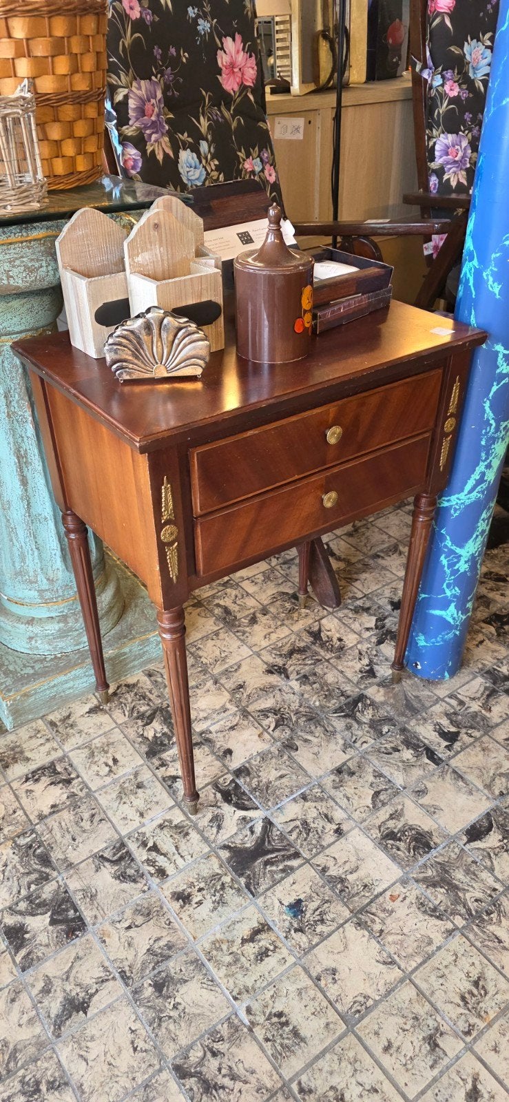 Vintage bijzettafel met lades, Ophalen