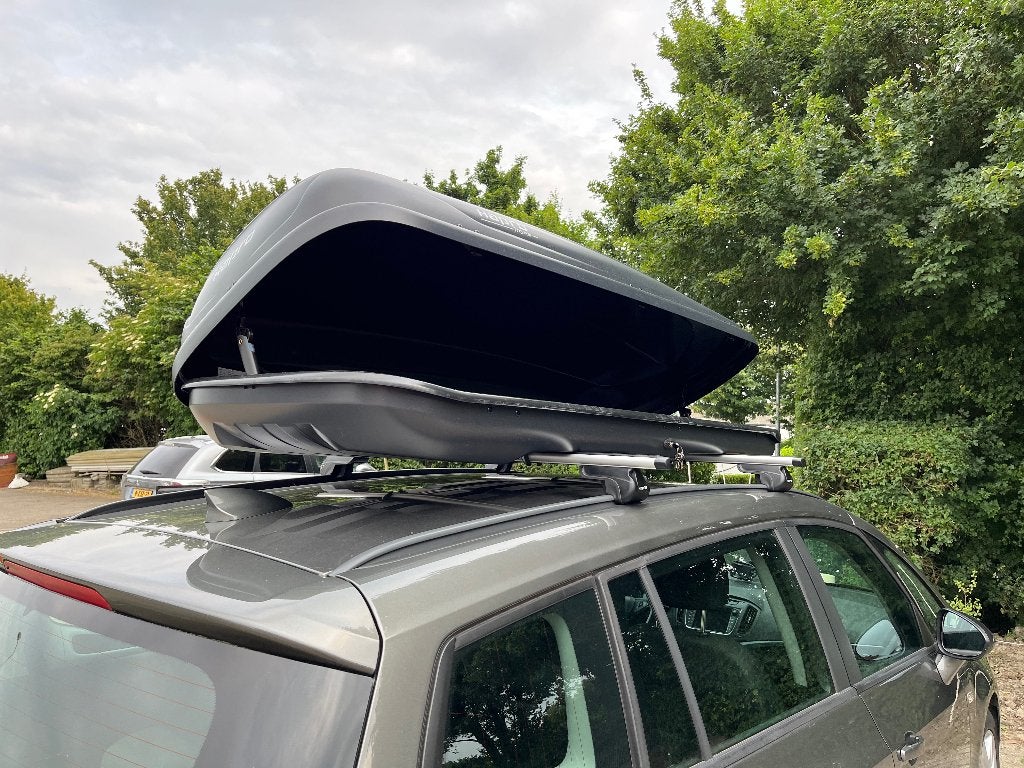 Te huur: Dakkoffer - Hapro Traxer 8.6 - 530 liter, Auto diversen, Dakkoffers, Zo goed als nieuw, Ophalen
