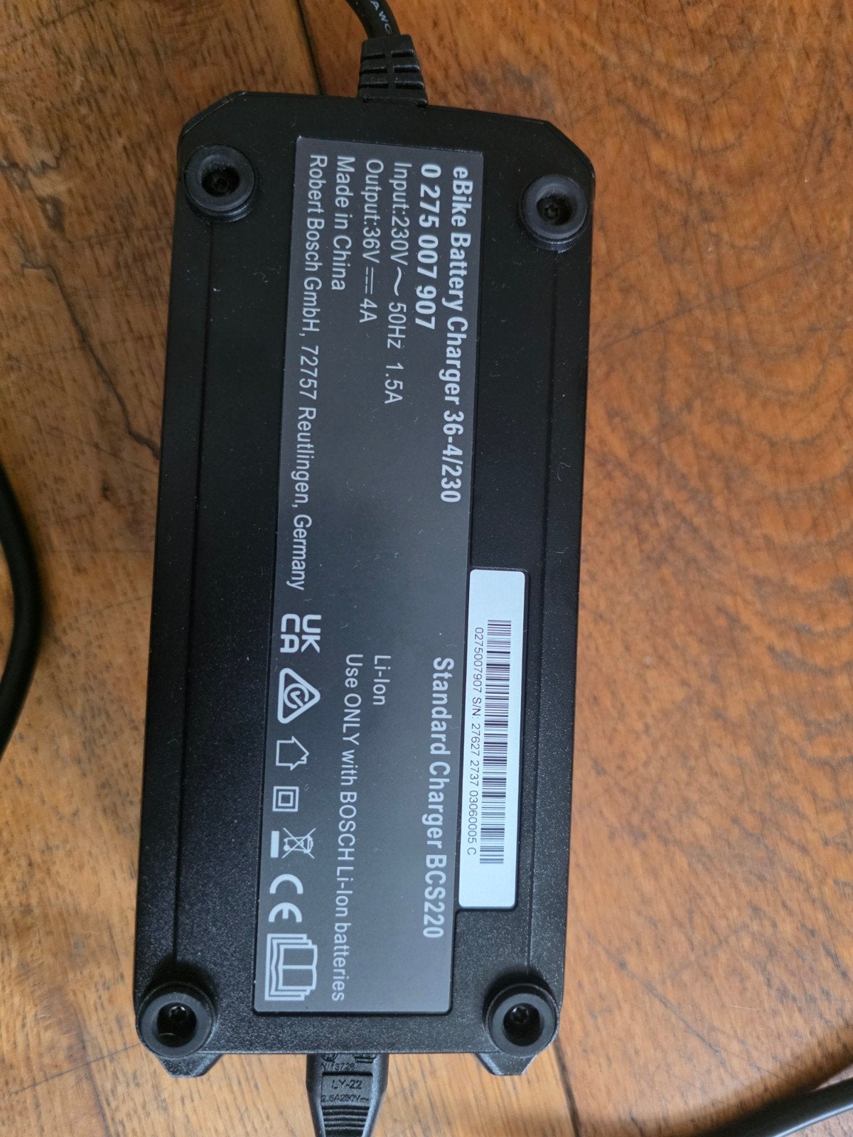 Bosch oplader 4A snellader universeel EU (BCS220), Fietsen en Brommers, Ophalen of Verzenden, Zo goed als nieuw