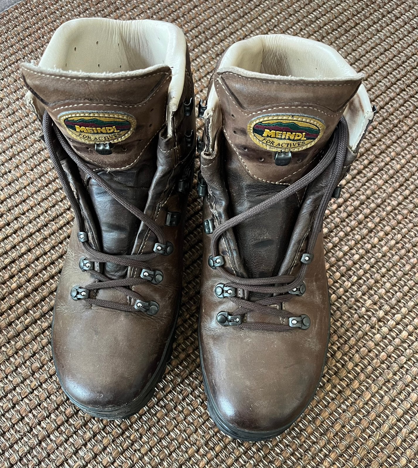 Meindl Borneo II MFS, Ophalen of Verzenden, Zo goed als nieuw, Schoenen