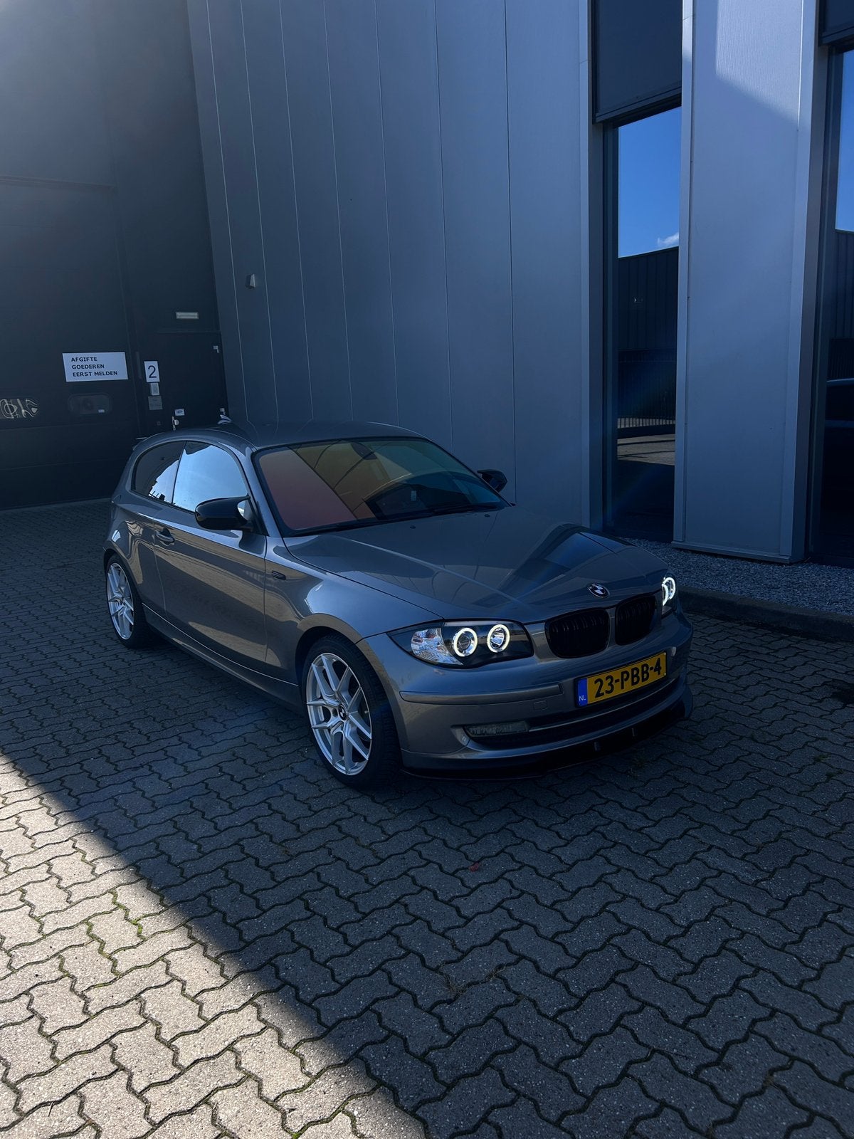 BMW 1-Serie 2.0 118I 3DR 2010 Grijs NIEUWE APK, Ophalen