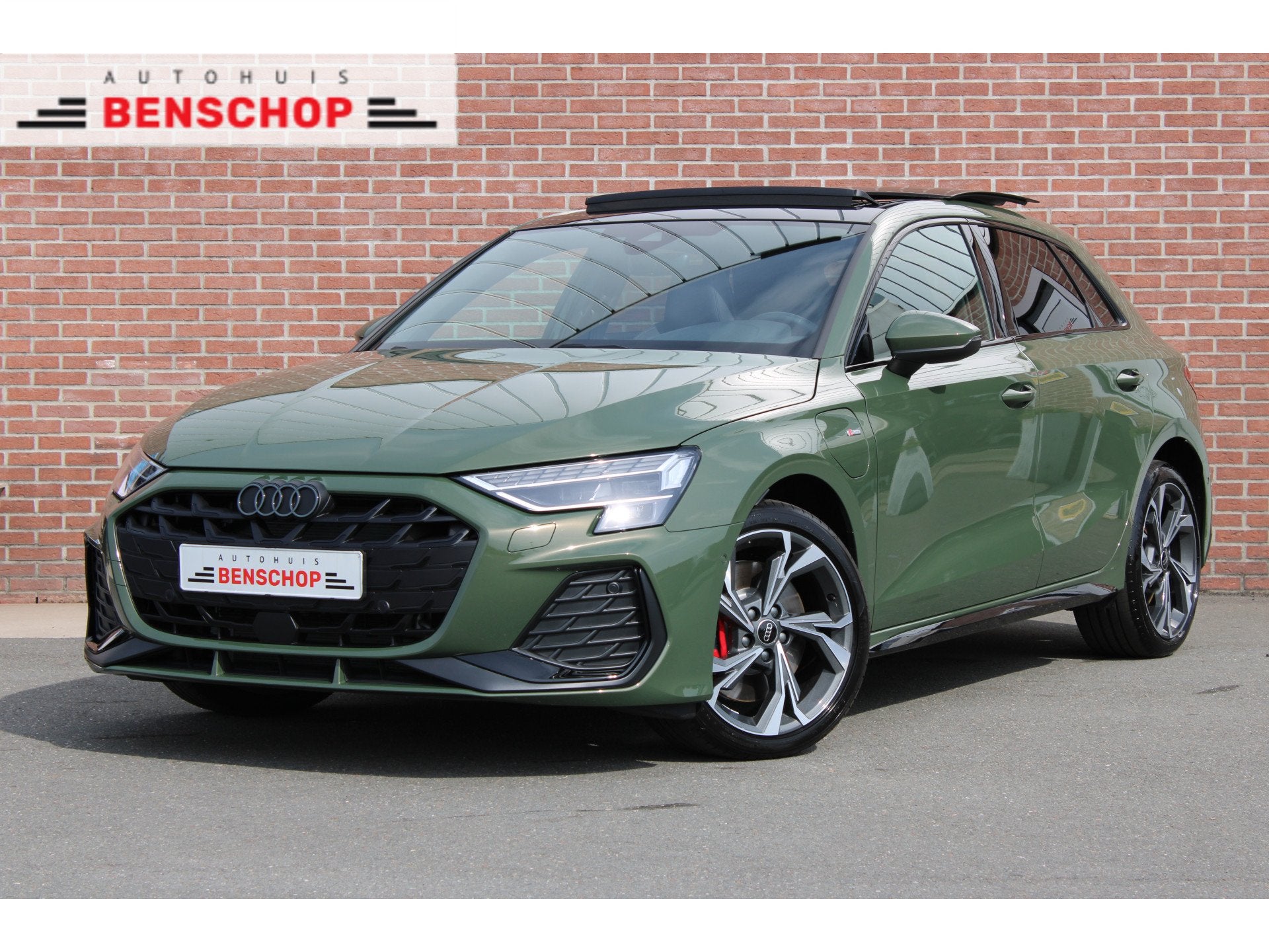 Audi A3 Sportback 45 TFSI e 272PK S edition Competition |PAN, Auto's, 4 cilinders, 250 km/l, Leder en Stof, Plug-in hybride