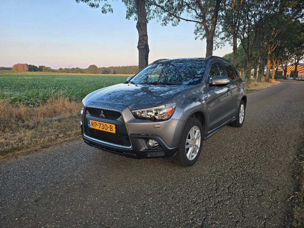 Mitsubishi ASX 1.6, Voorwielaandrijving, Stof, Zwart, 4 cilinders