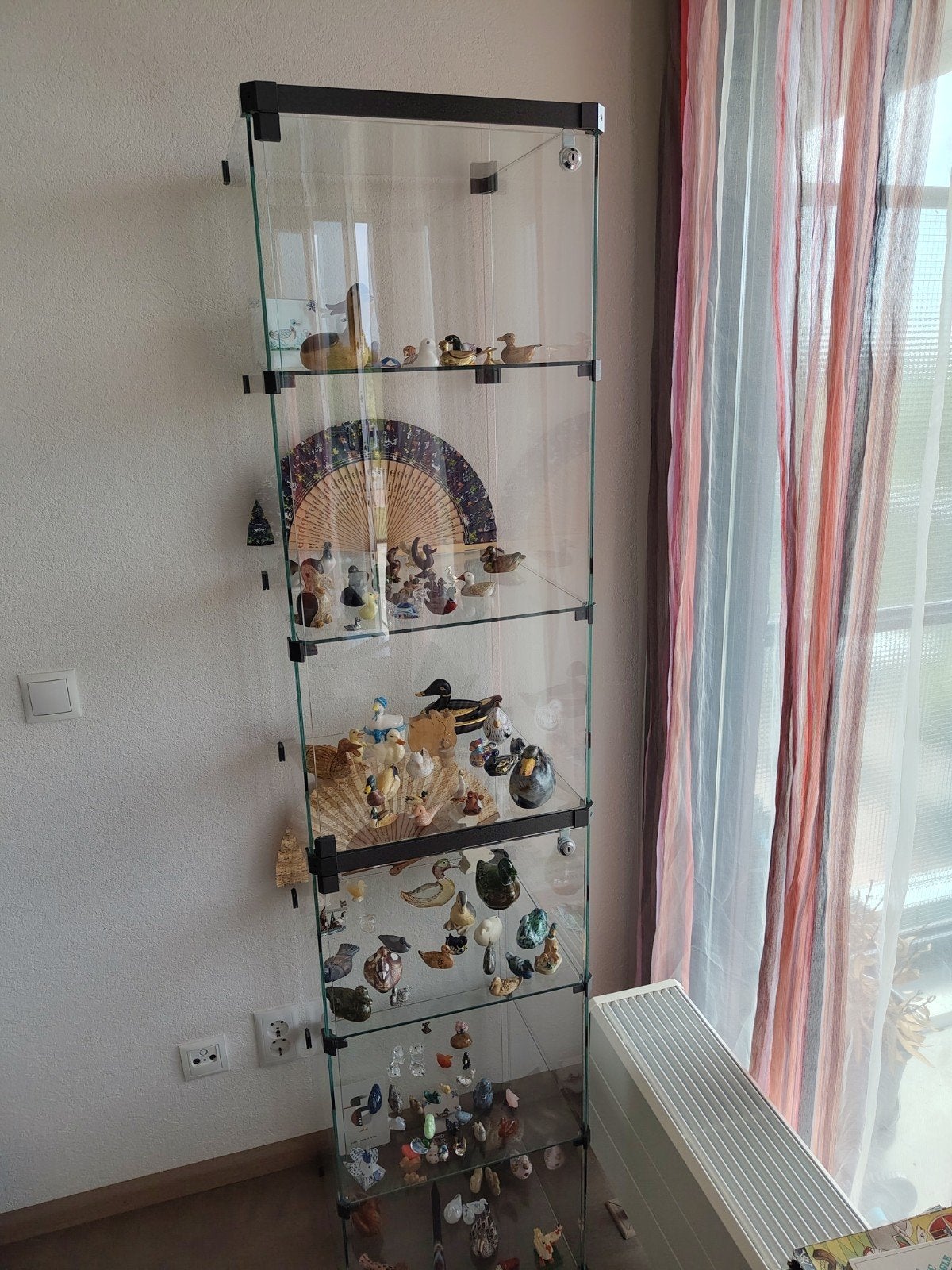 Glazen Vitrinekast met Slot - 177x40x40 cm, Ophalen, Minder dan 50 cm, Met deur(en), 150 tot 200 cm