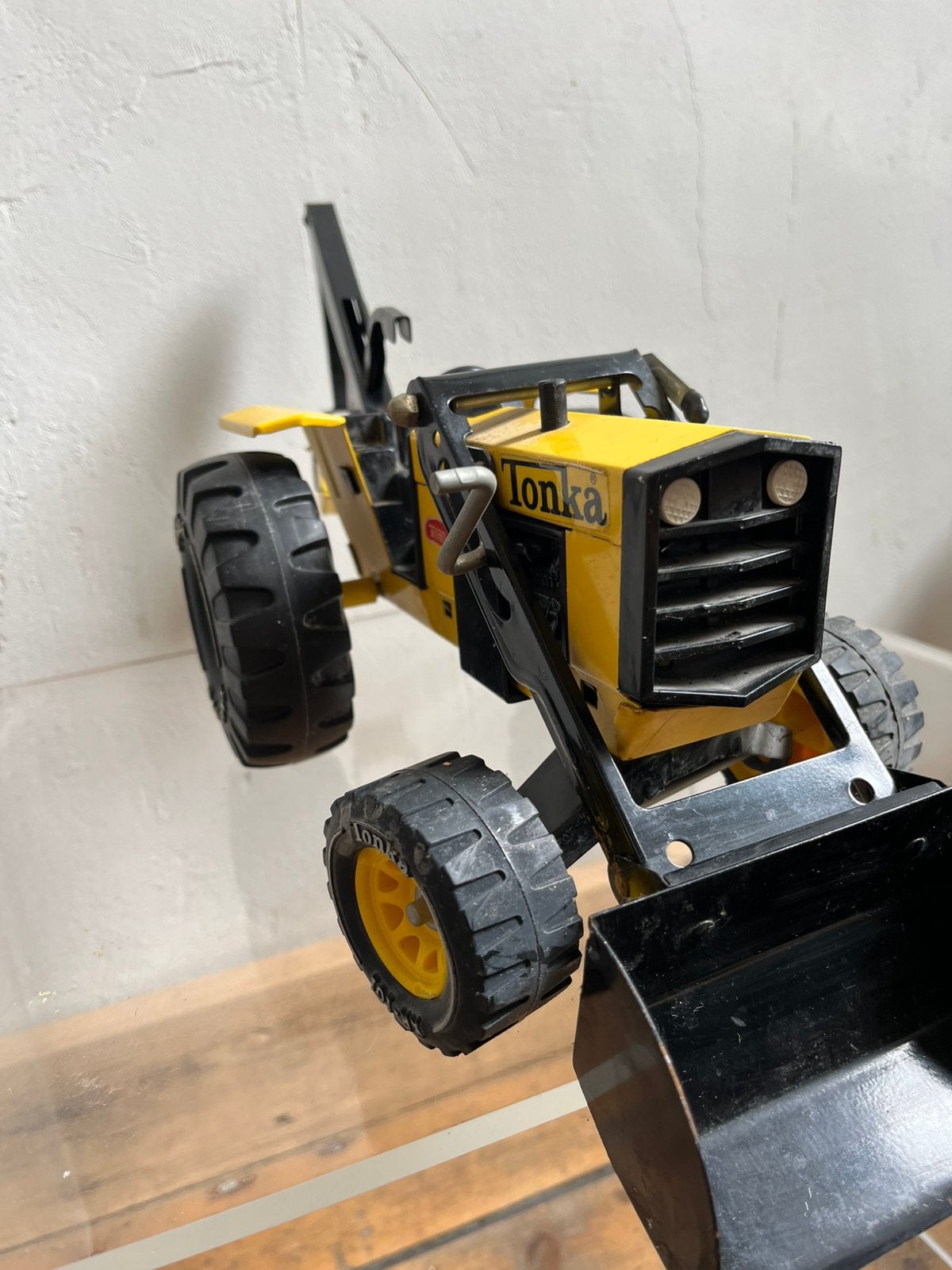 Oude Tonka trekker / graver / shovel van blik, Ophalen of Verzenden, Gebruikt, Bus of Vrachtwagen