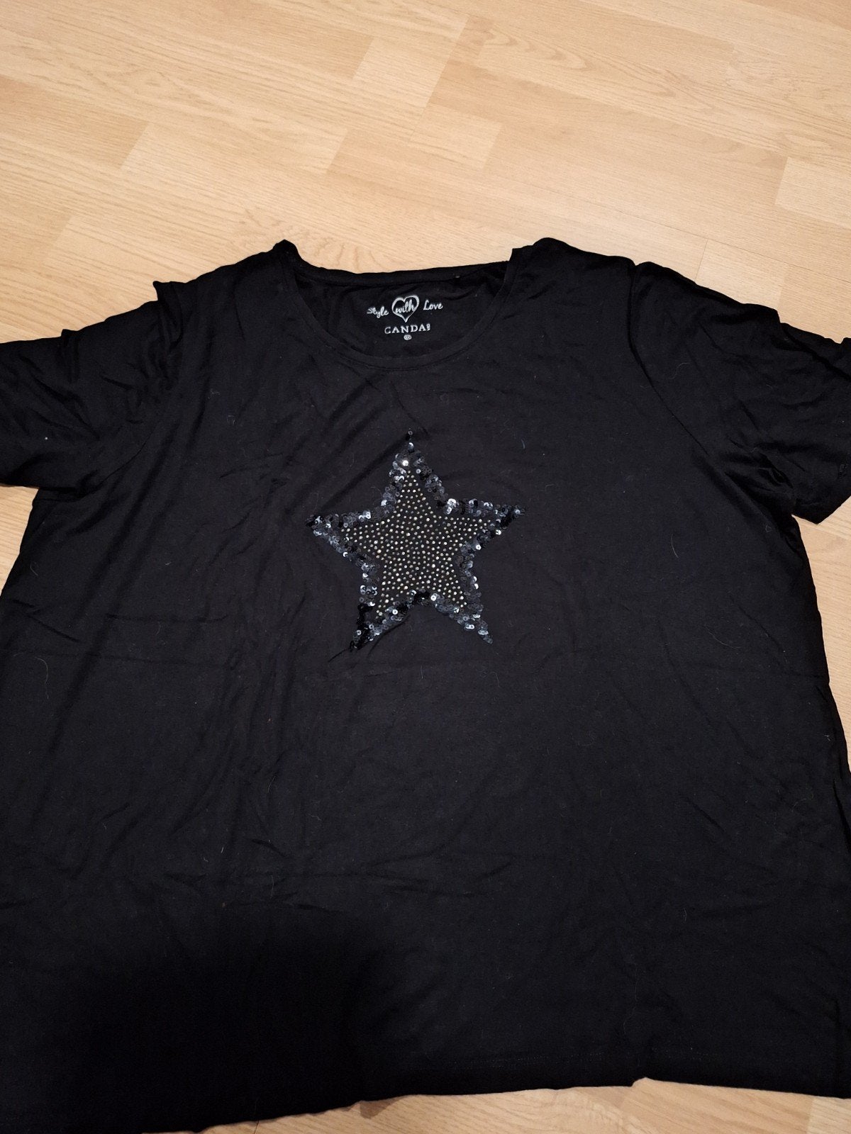 Zwart T-shirt met pailletten ster maat xxl, Zwart, Shirt of Top, Ophalen of Verzenden, Gedragen