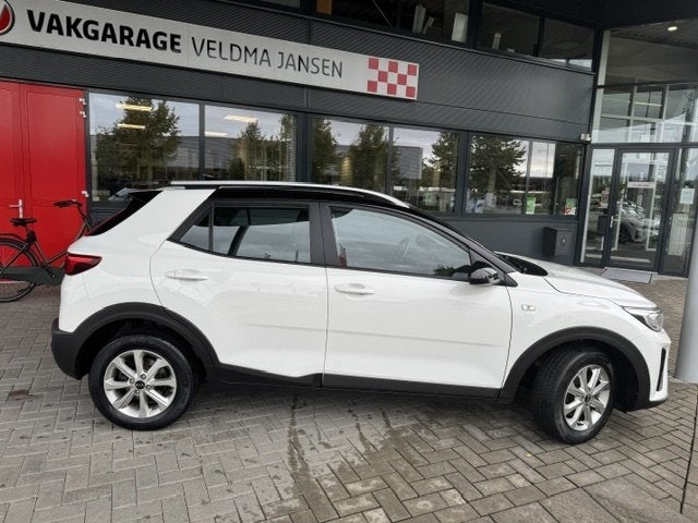 Kia Stonic 1.0 T-GDi MHEV HYBRID DYNAMICLINE + ECC/NAVI/LMV/, Gebruikt, Euro 6, Origineel Nederlands, Handgeschakeld