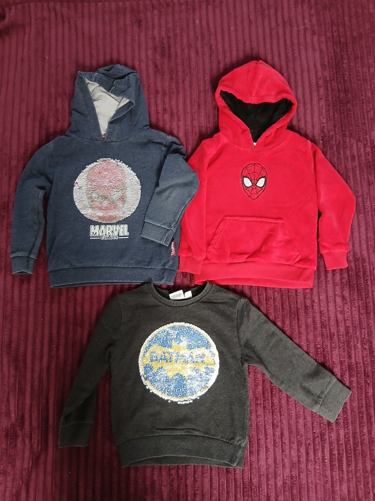 Marvel & Spiderman truien/hoodies - Maat 104, Ophalen of Verzenden, Gebruikt, Marvel/Spiderman, Jongen