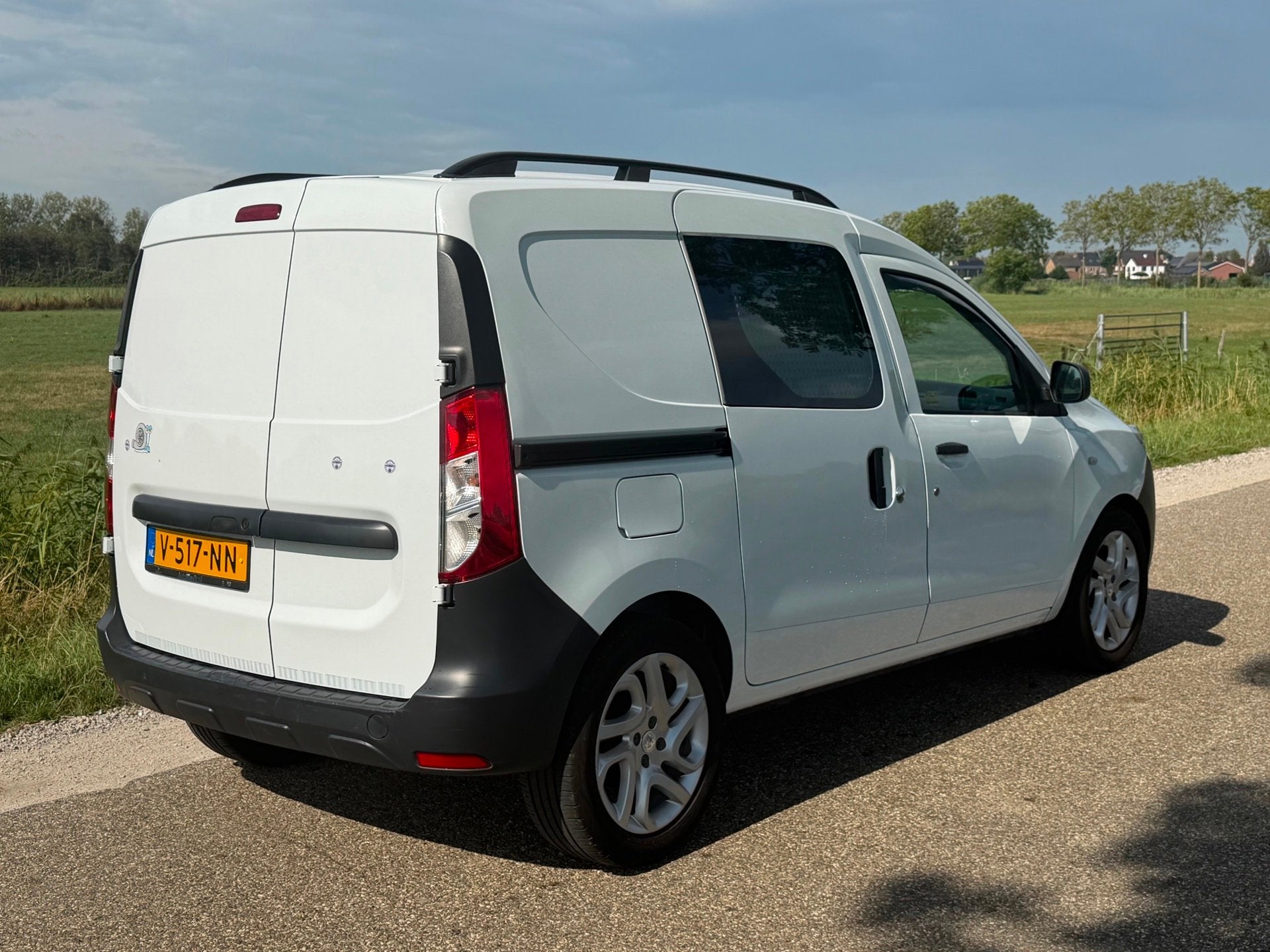Dacia Dokker 1.5 dCi 75 Basic APK 05-2027 NAP Lage KM!, Auto's, Bestelauto's, Stof, Gebruikt, 4 cilinders, 620 kg