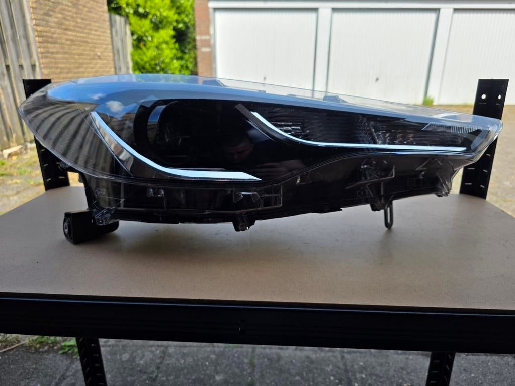 Toyota Corolla Cross koplamp Rechts, Auto-onderdelen, Verlichting, Ophalen of Verzenden, Gebruikt, Toyota