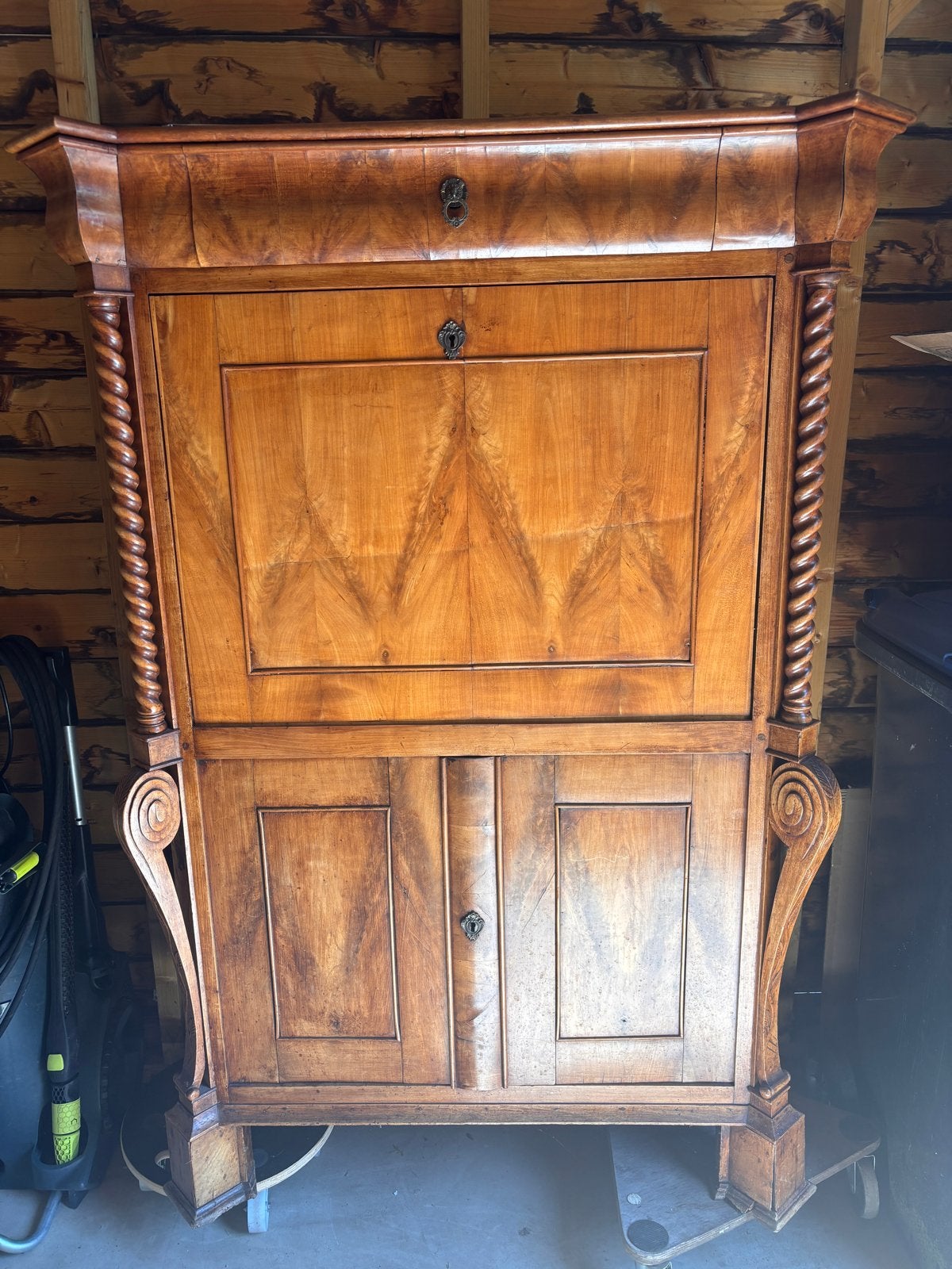 Antieke Notenhouten Secretaire Klepkast (mid-century), Ophalen