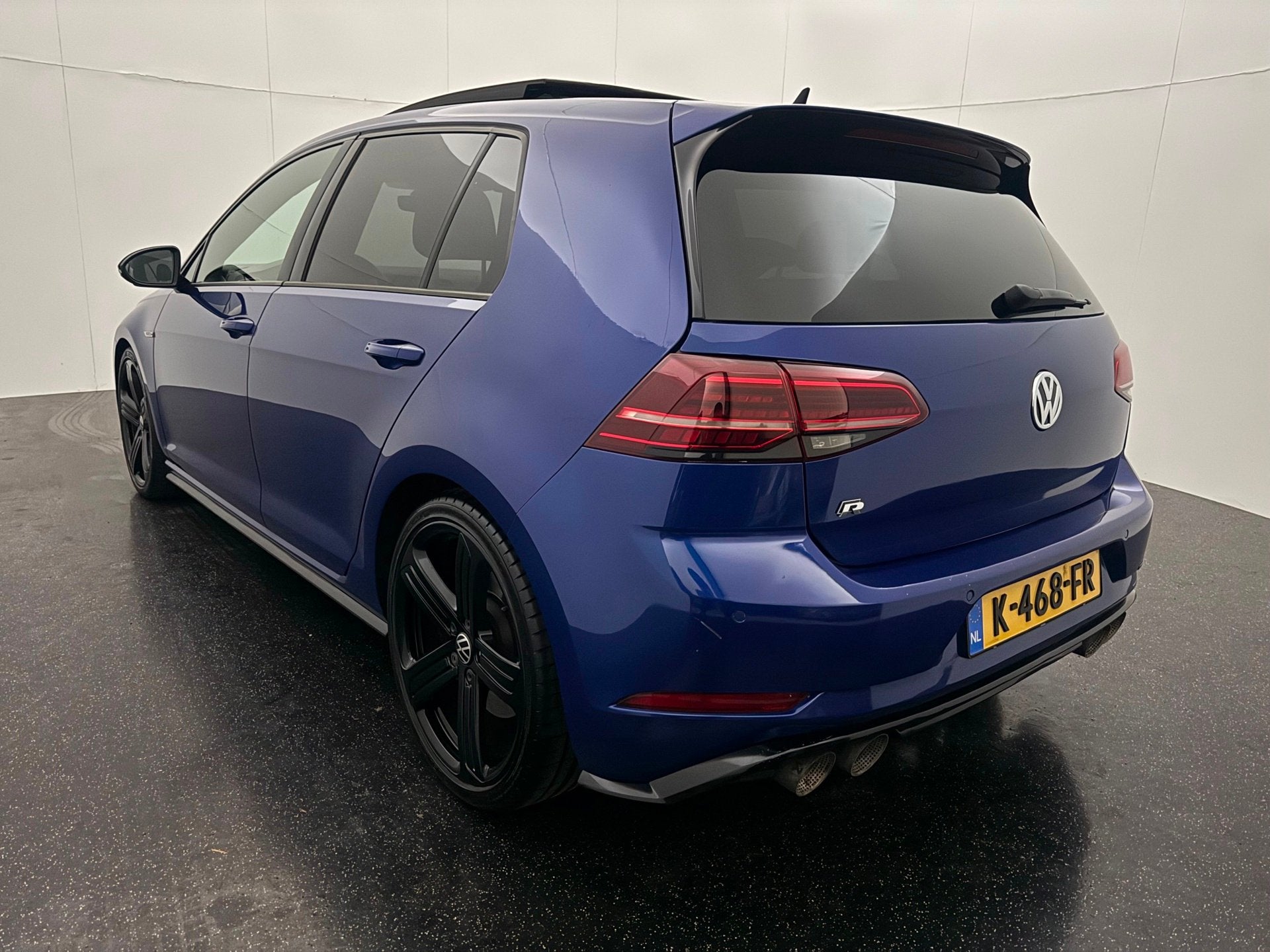 Volkswagen Golf 2.0 TSI 4Motion R PANO / AKRAPOVIC / Ad. Cru, Auto's, Gebruikt, Euro 6, 4 cilinders, 1984 cc