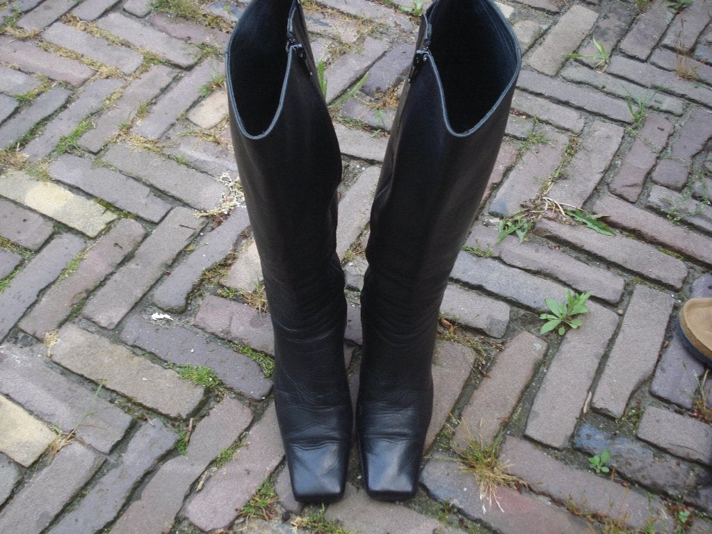 GRATIS VERZENDEN ZWARTE LEREN VINTAGE BLOKHAKLAARZEN MT 38