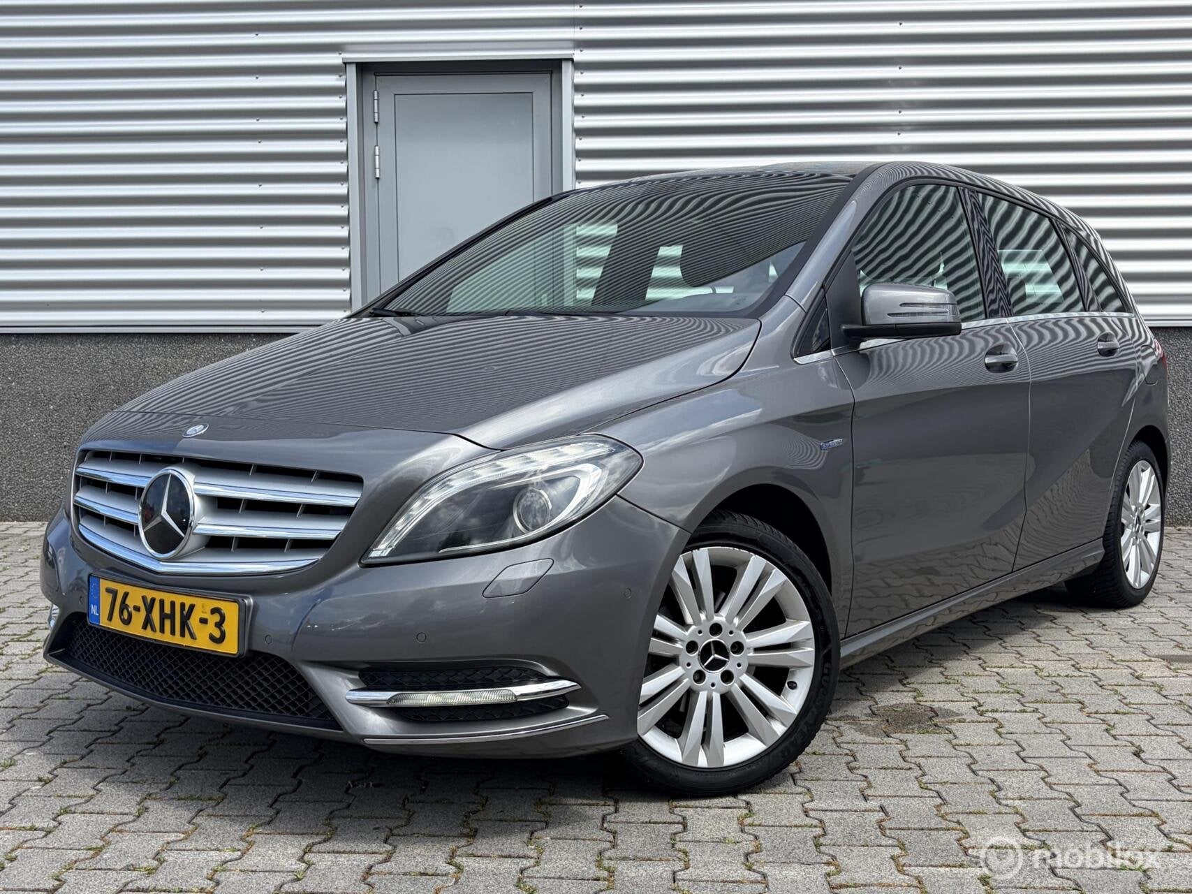 Mercedes B-klasse 180 Ambition, Xenon,Led,Trekhaak,vol!, Voorwielaandrijving, Euro 5, Gebruikt, 1295 kg