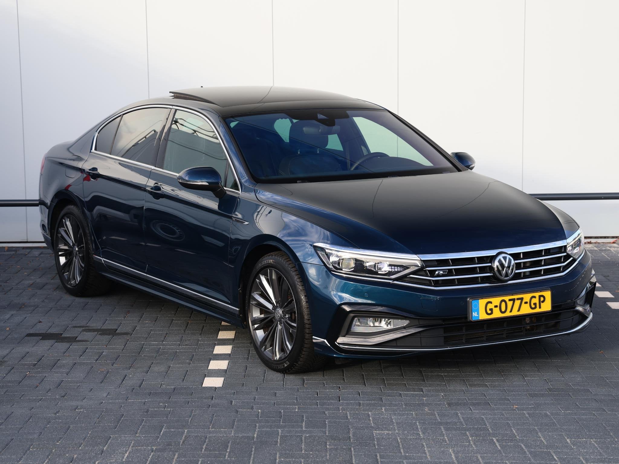 Volkswagen Passat 1.5 TSI Elegance Business R 150 pk DSG | R, Auto's, 4 cilinders, Blauw, Origineel Nederlands, Bedrijf