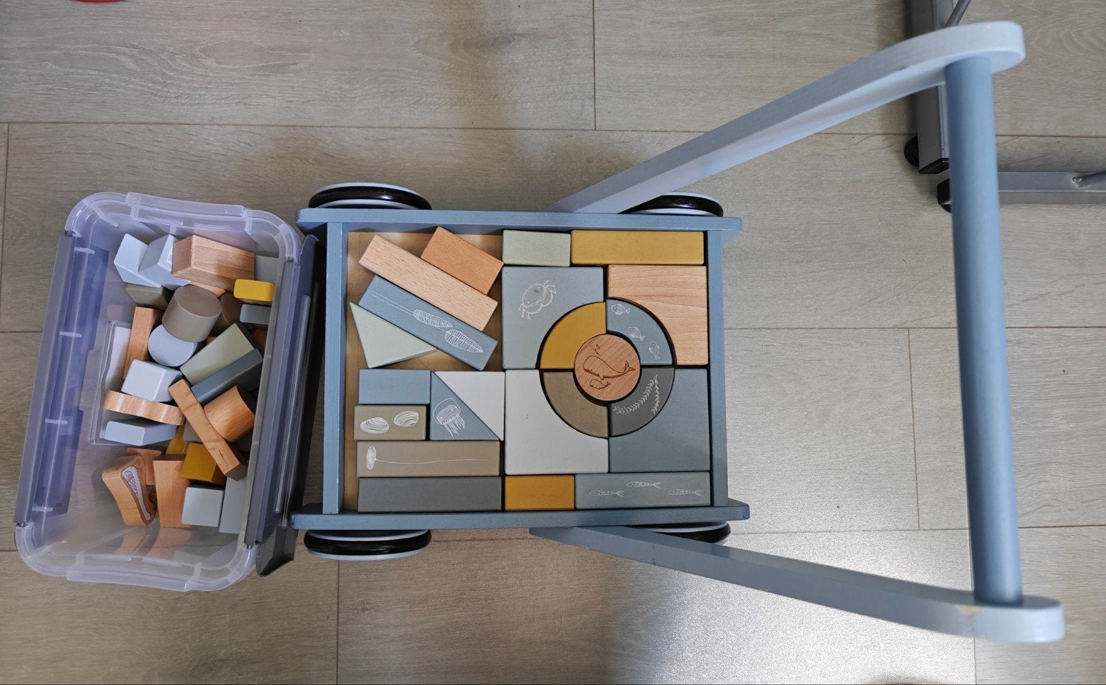 Little Dutch blokken wagen en extra blokjes, Ophalen, Zo goed als nieuw, Duw- of Trekspeelgoed