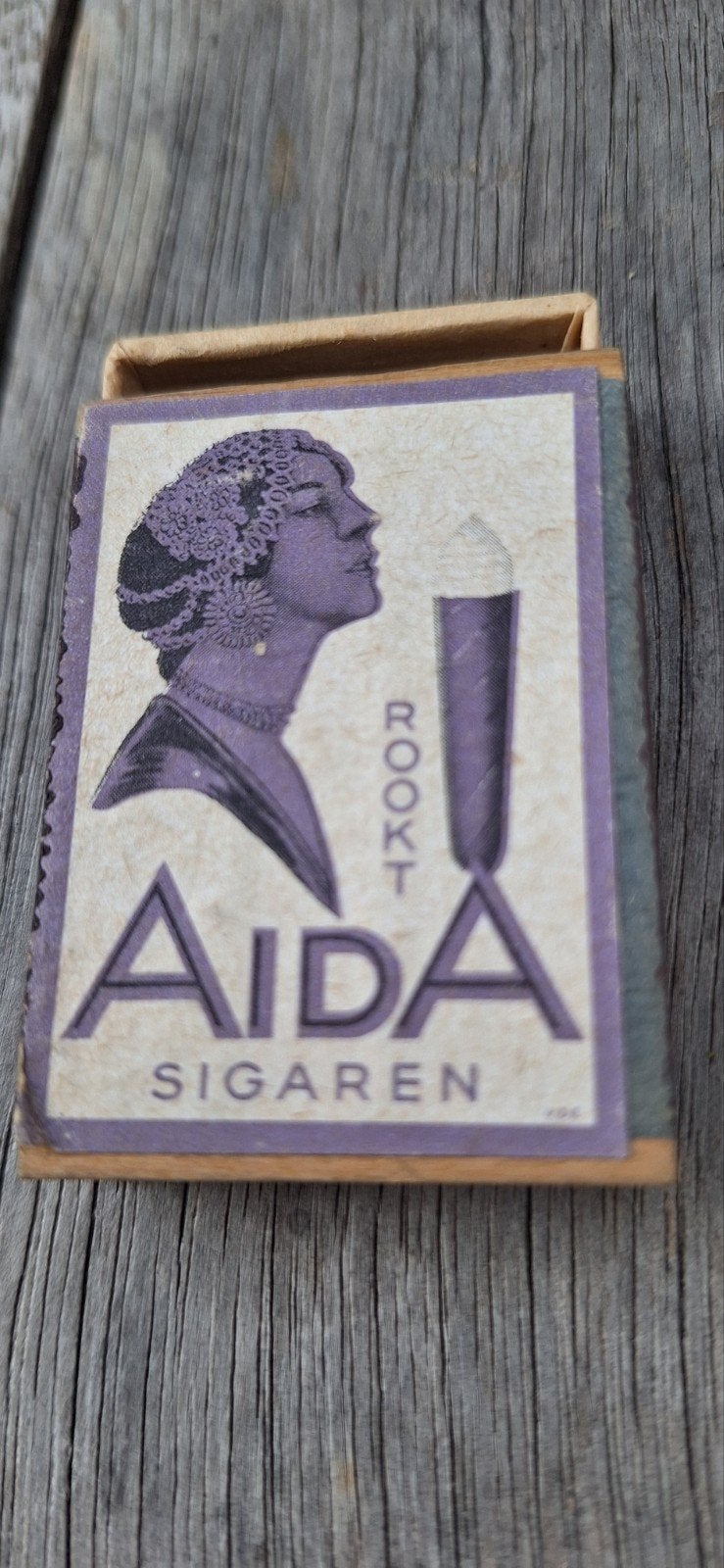 Vintage luciferdoosje Aida Rookt Sigaren, Ophalen of Verzenden, Gebruikt, Luciferdoosjes of -merken