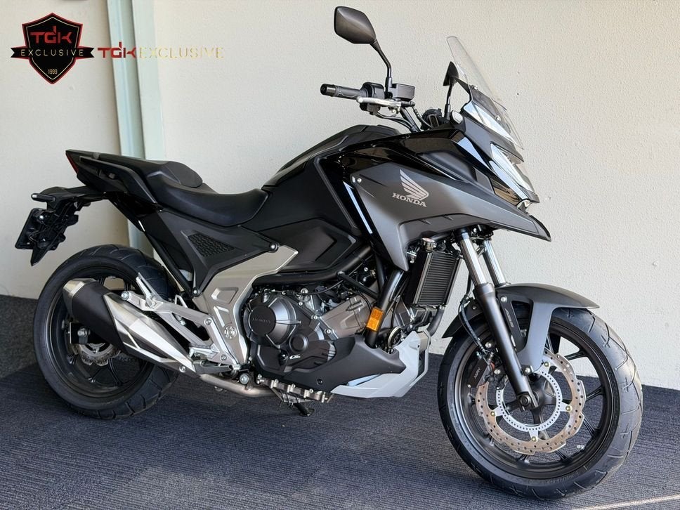 HONDA NC 750 X NIEUW 0KM BTW NC750X (GEEN 700 DCT), Motoren, 2 cilinders, Bedrijf, Meer dan 35 kW, Overig