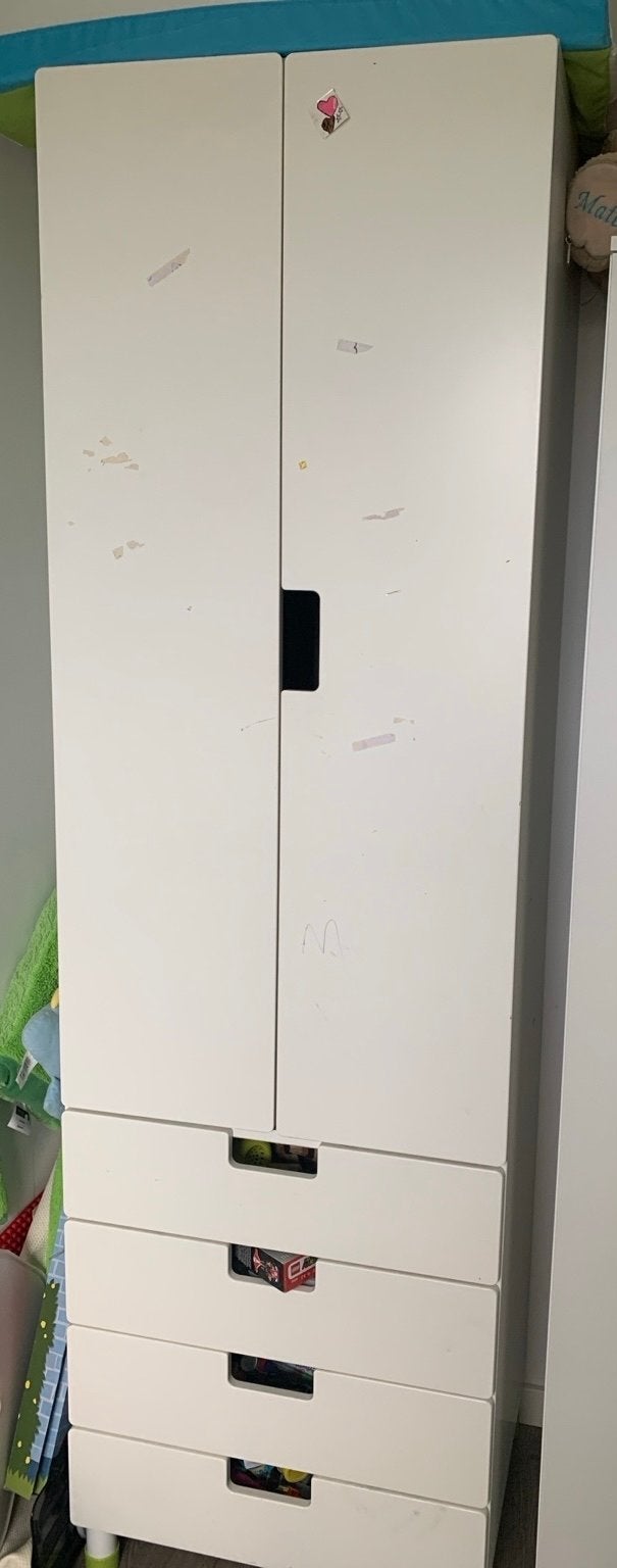 Gratis IKEA kledingkast, Huis en Inrichting, Ophalen, Gebruikt, 100 tot 150 cm, 150 tot 200 cm