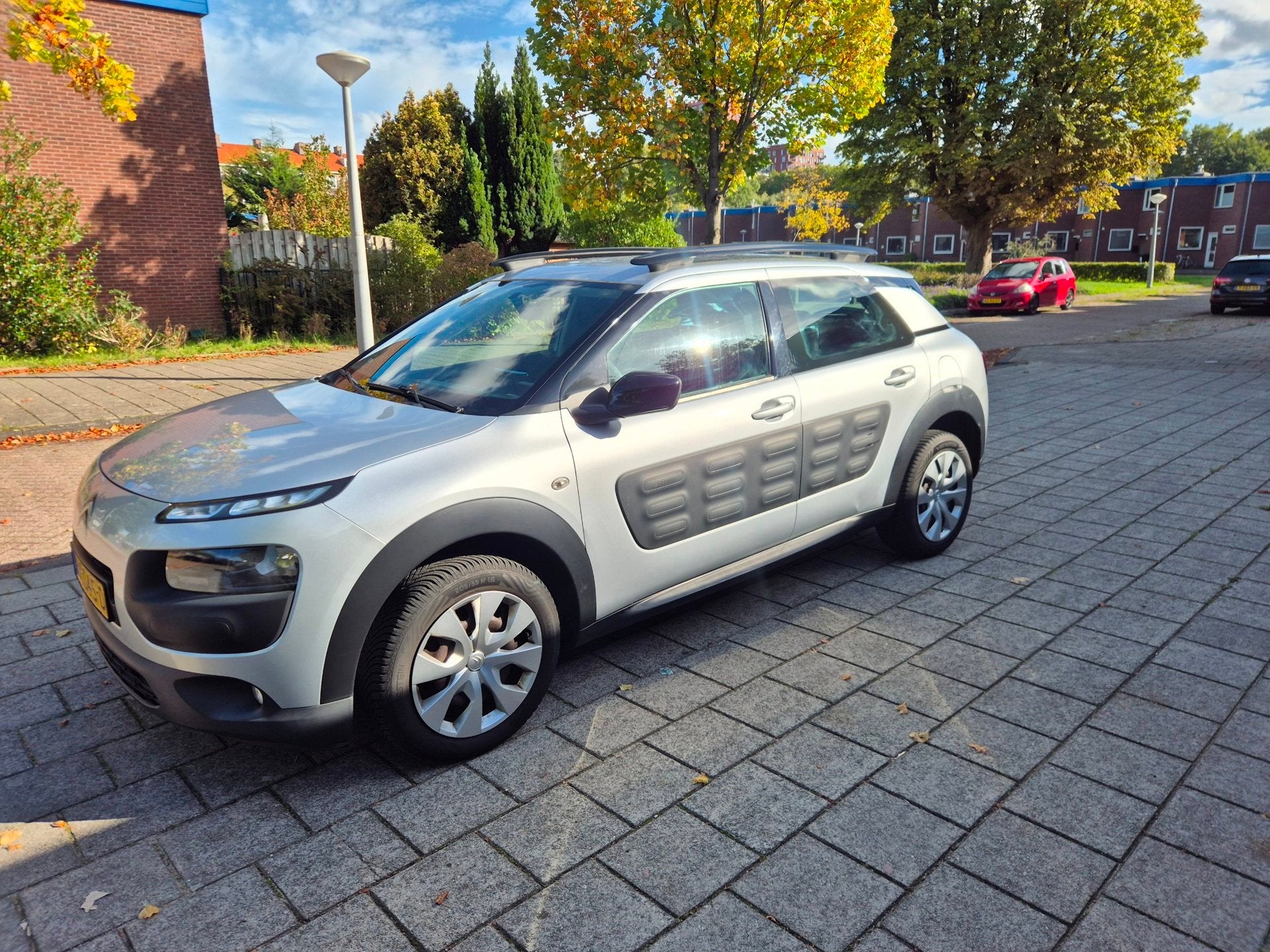 Citroen C4 Cactus 1.2 PureTech Feel Automaat NAP Cruise, Auto's, Dealer onderhouden, Stof, 82 pk, 23 km/l