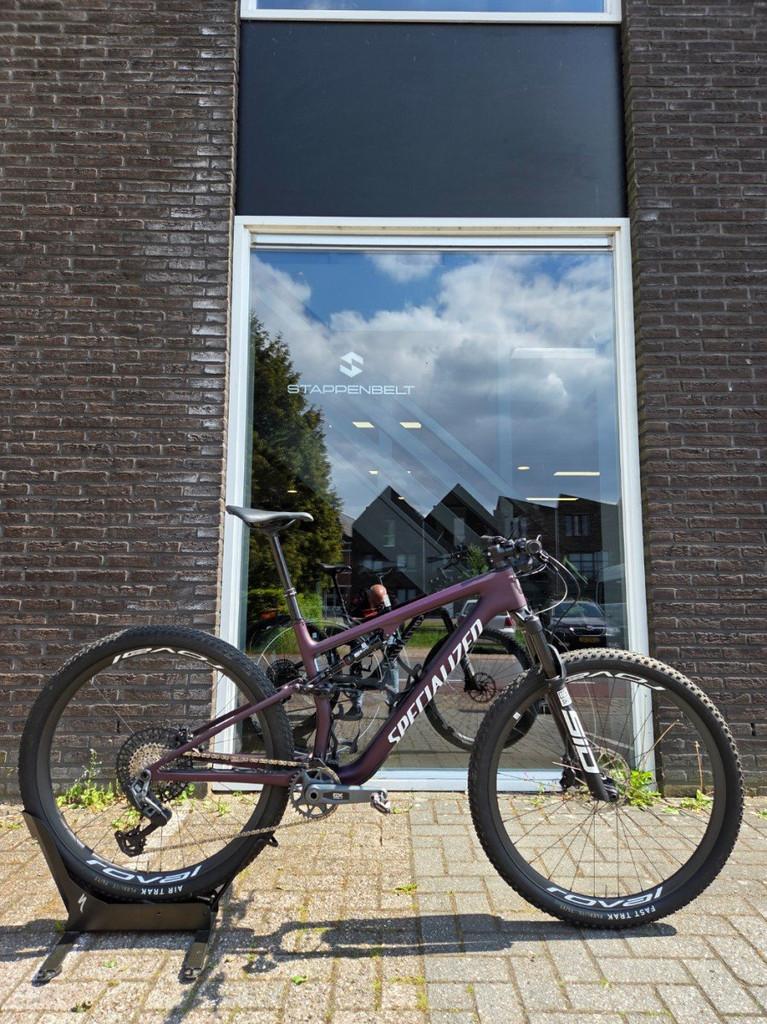 Specialized Epic 8 Expert Axs Bdxmet/wht L Bordeaux Metallic, Overige merken, -, - 0
-, NL, Nieuw
