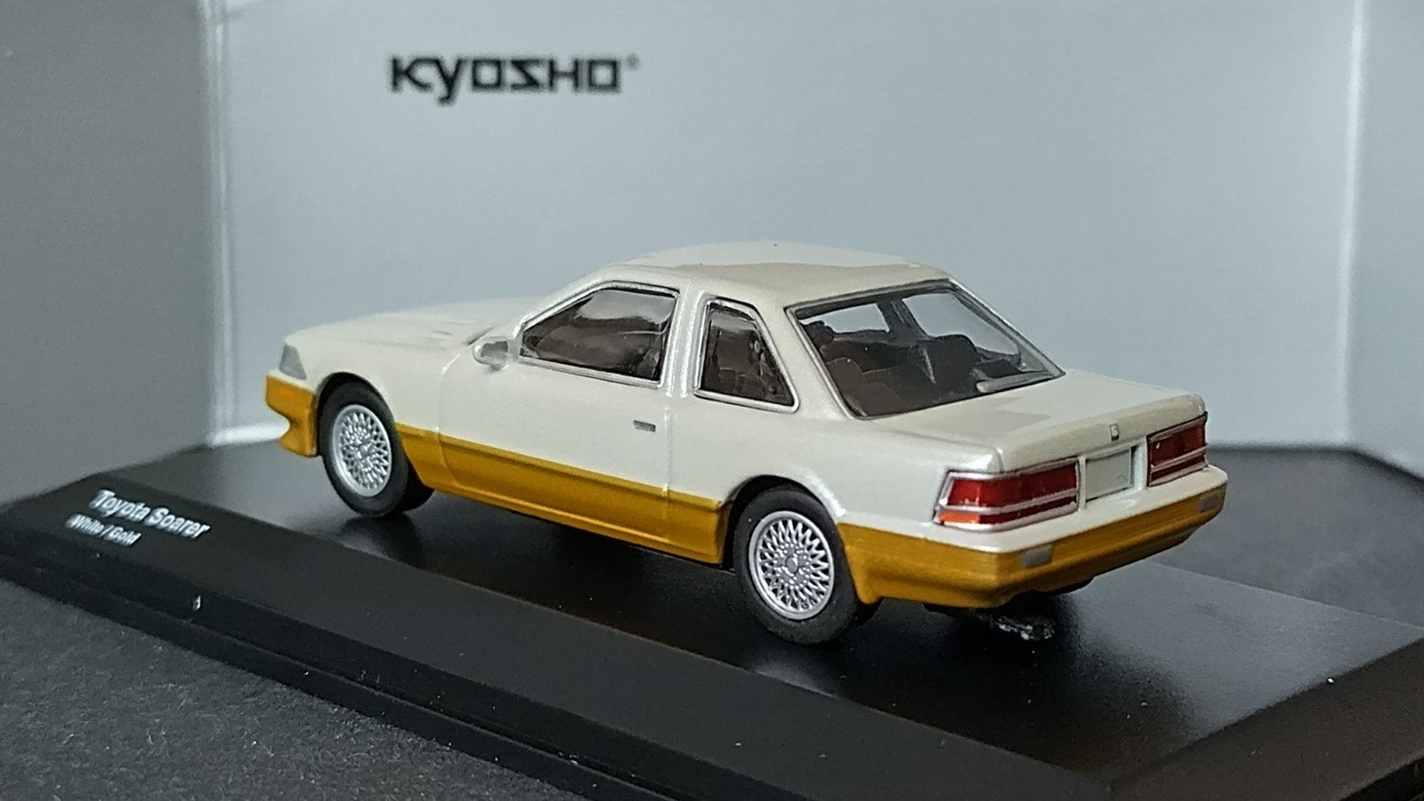 Toyota Soarer White Gold 1:64 Kyosho Pol, Auto, Verzenden, ., Nieuw