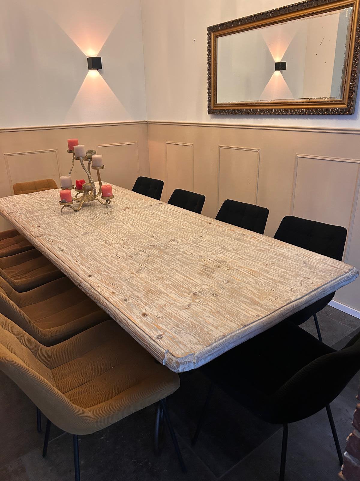 Grote eettafel met metalen onderstel en houten blad, Huis en Inrichting, Ophalen, Gebruikt, 100 tot 150 cm, 200 cm of meer