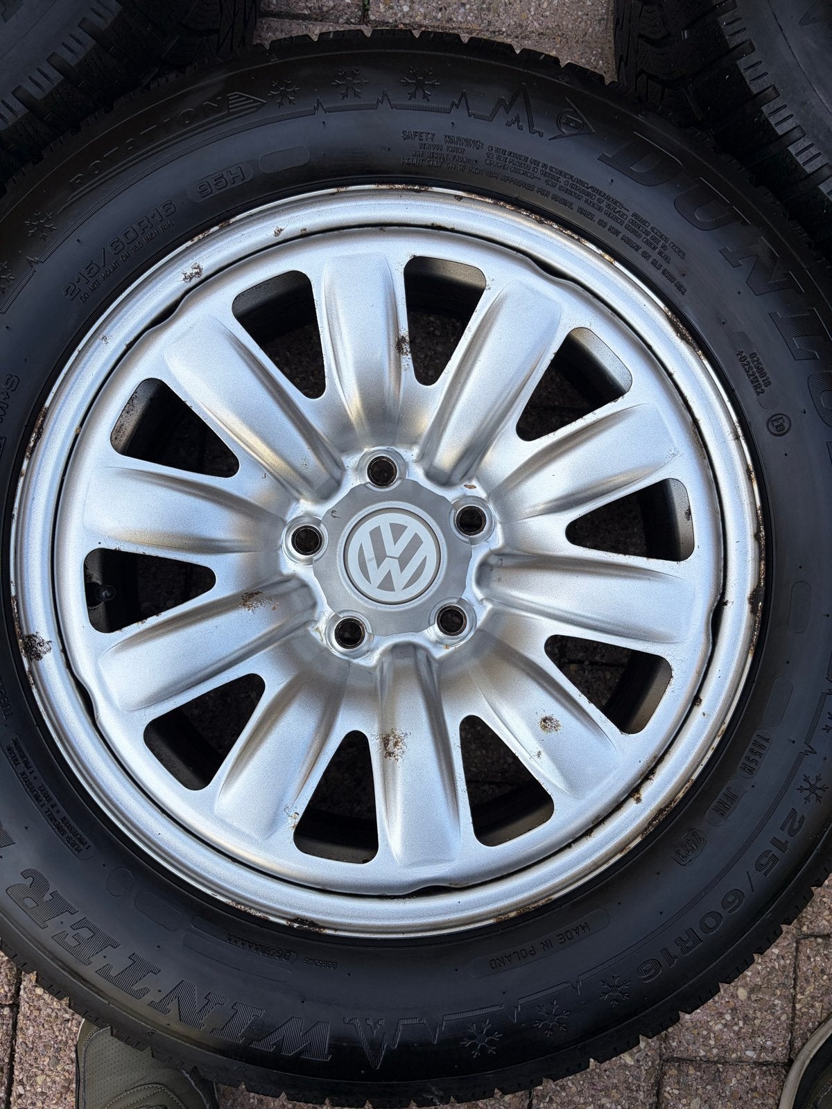 Winterbanden met velgen - Dunlop 215/60R16, Auto-onderdelen, Ophalen, 16 inch, Banden en Velgen, VL