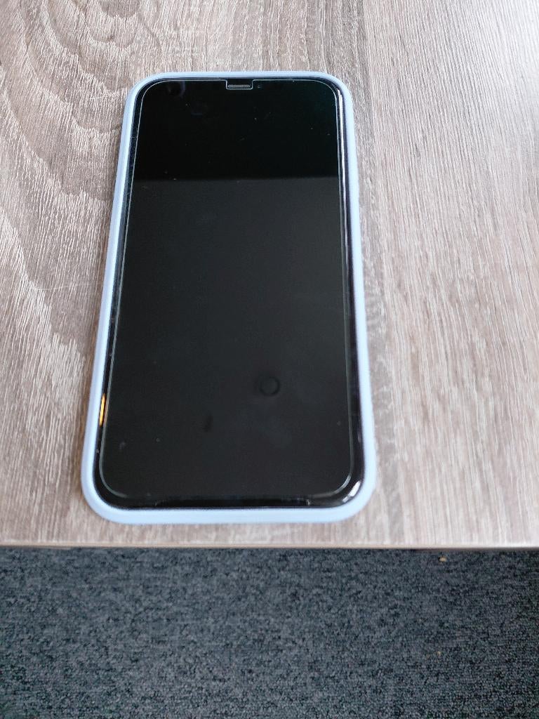 Iphone 11 paars, Telecommunicatie, Mobiele telefoons | Apple iPhone, Ophalen, Paars, IPhone 11, Zo goed als nieuw