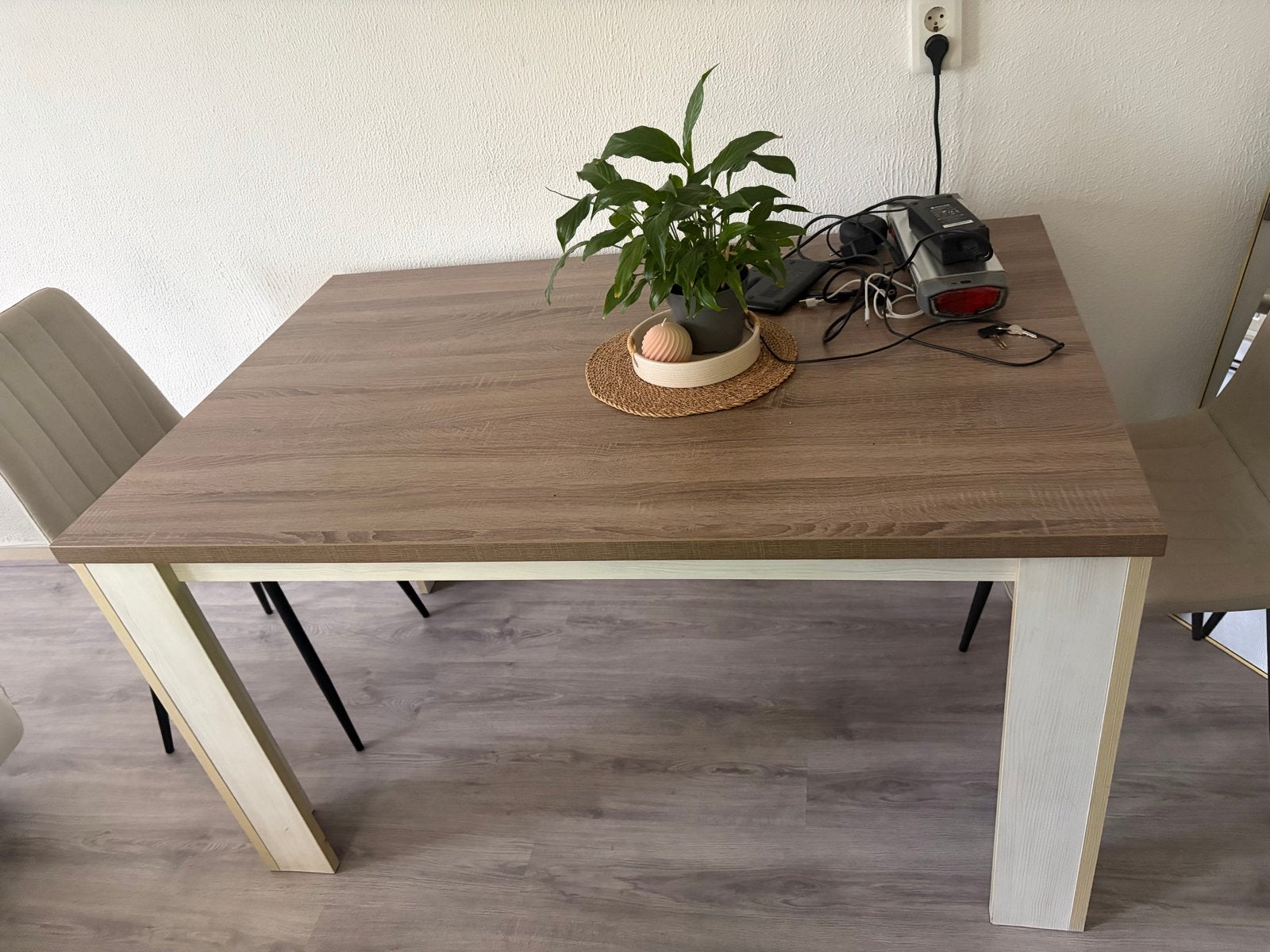 Eettafel, TV-meubel en salontafel - Complete set, Ophalen, Gebruikt, Vijf personen of meer, Overige houtsoorten