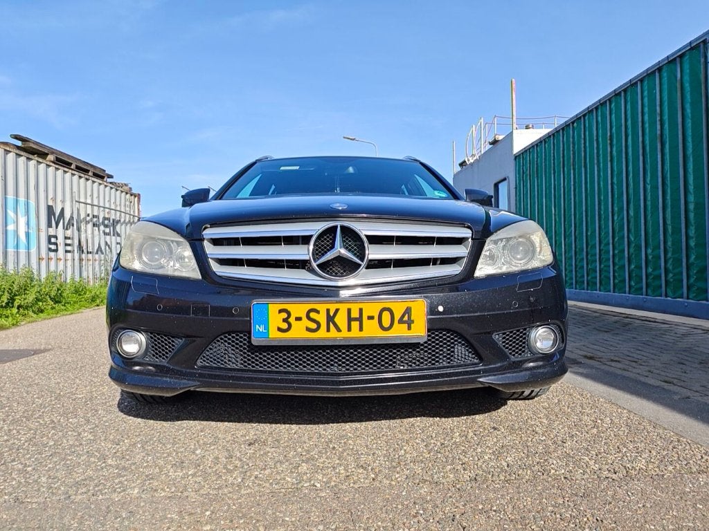 Mercedes-Benz C350 Estate Avantgarde 2007 Zwart youngtimer, Automaat, Achterwielaandrijving, 1800 kg, Zwart
