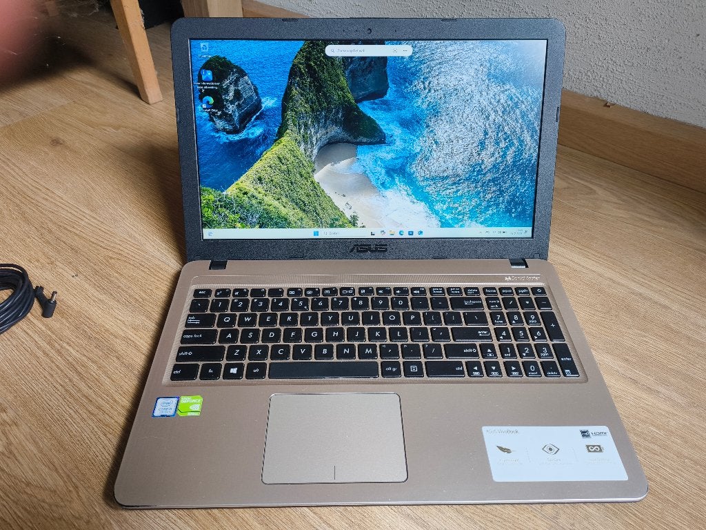 Asus VivoBook 15 X540UV-DM216T, Met videokaart, 8 GB, Ophalen of Verzenden, Zo goed als nieuw
