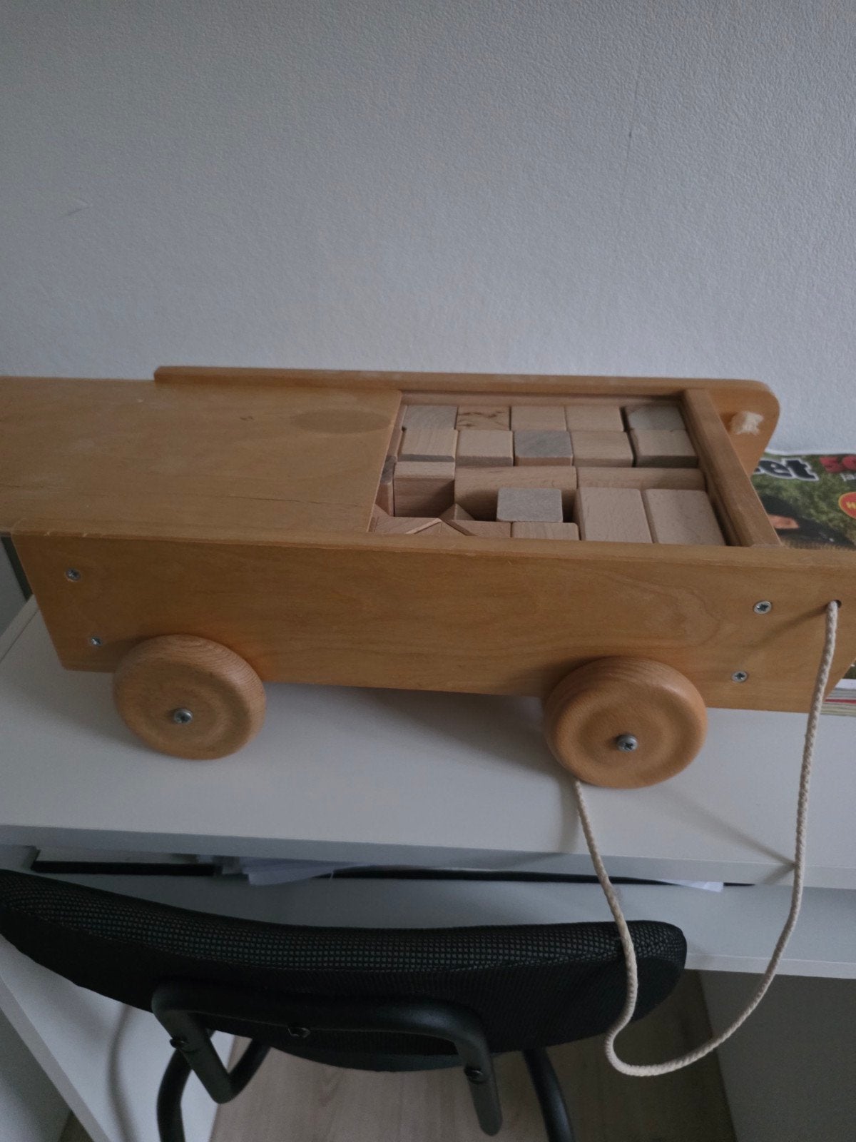 Houten trekkar met bouwblokken, Ophalen, Gebruikt