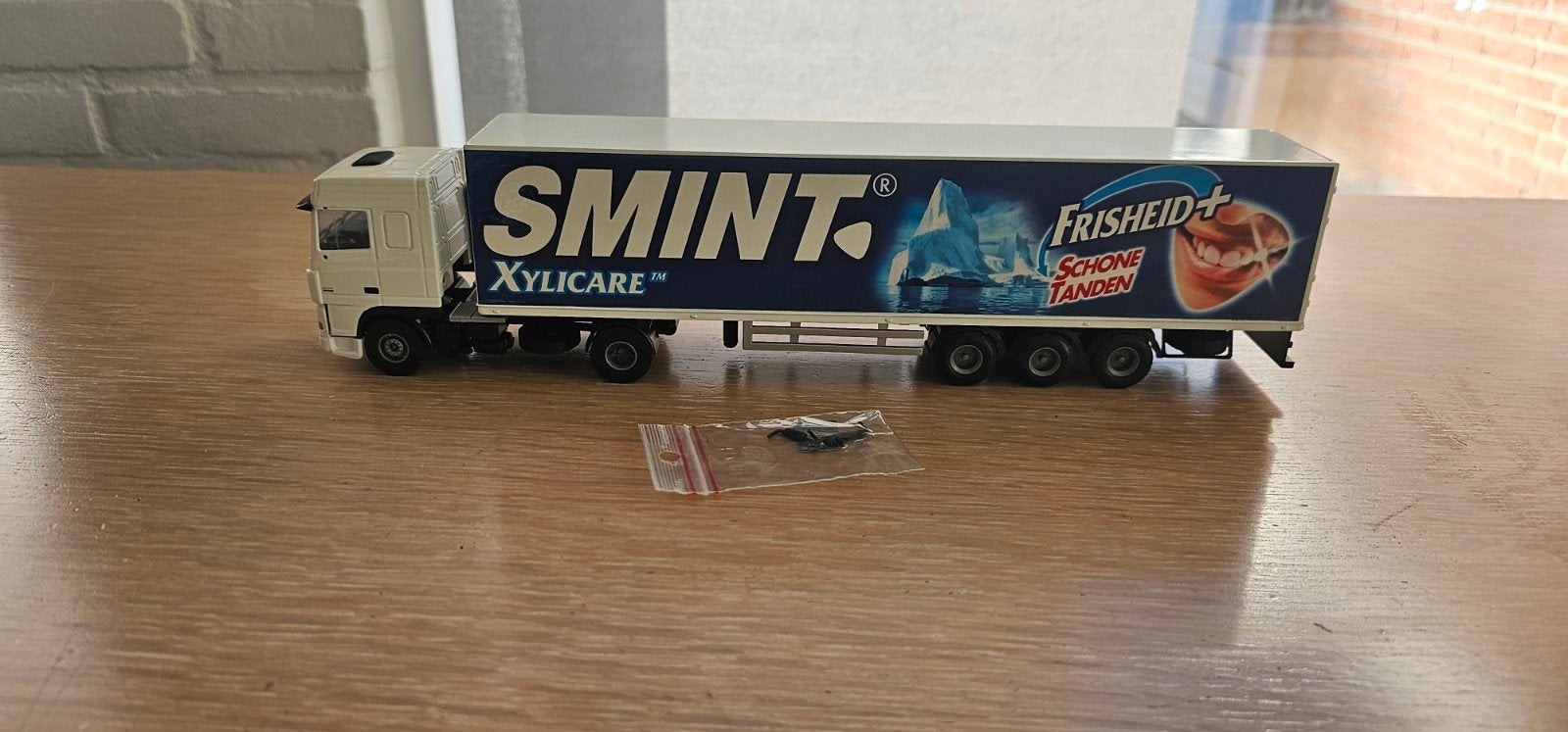 TE KOOP MOOI LIONTOYS DAF 95 XF SMINT SCHAAL1:50

SCHAAL, Ophalen of Verzenden, Zo goed als nieuw, Bus of Vrachtwagen, Lion Toys