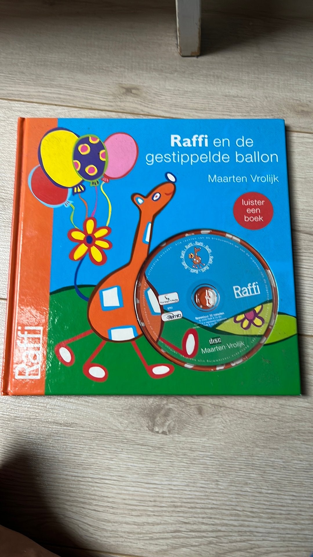 Raffi en de gestippelde ballon, Ophalen of Verzenden, Zo goed als nieuw, 3 tot 4 jaar
