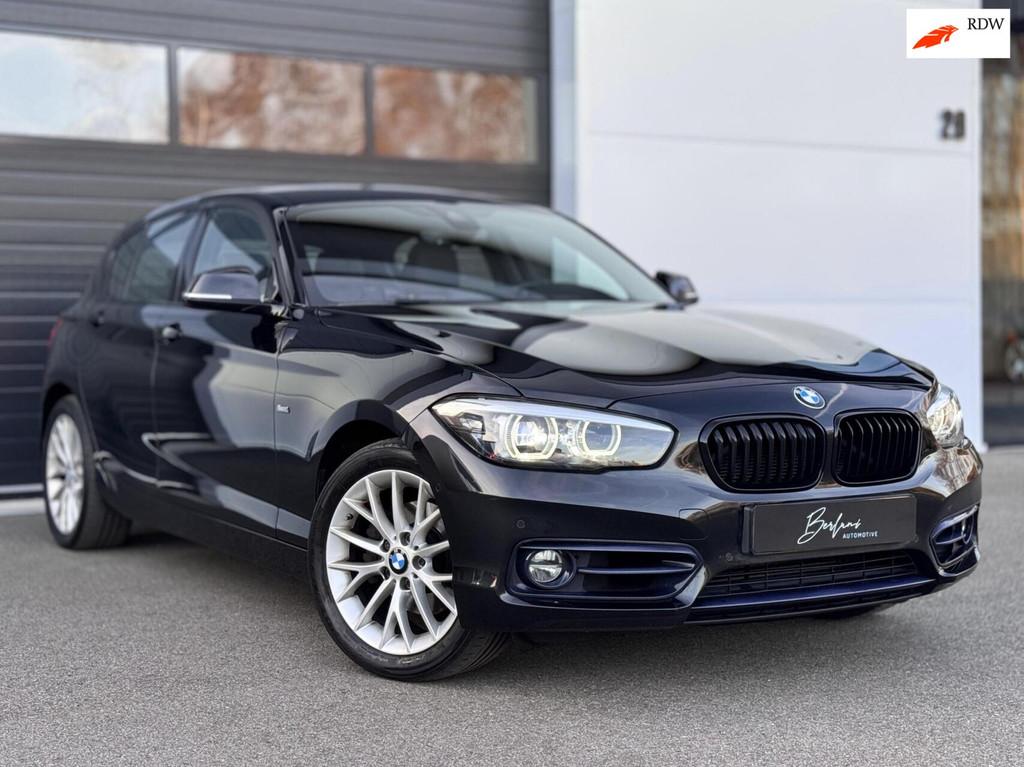 BMW 1-serie 118d xDrive High Executive Sport |Carplay|Camera, Auto's, 1-Serie, 4 cilinders, 150 pk, Leder