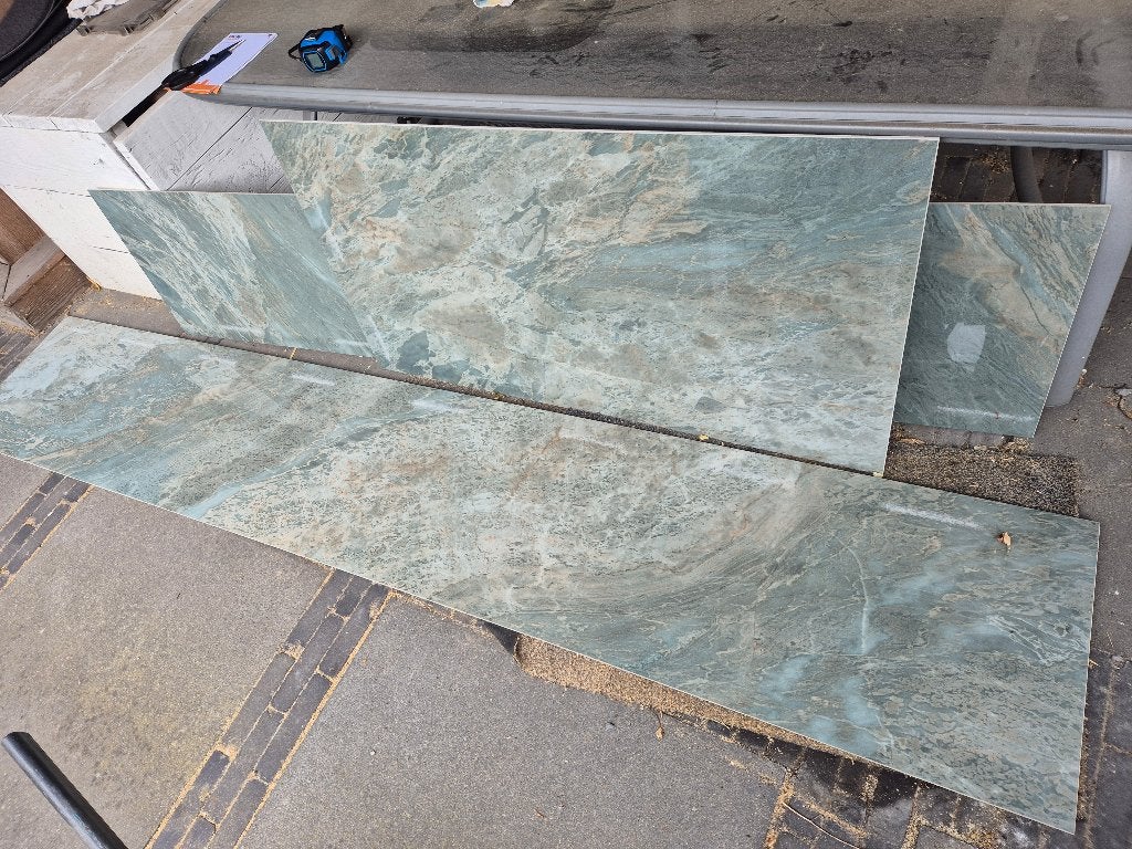Mooie groene glanzende plaat (slab) grote stukken !, Ophalen, 60 cm of meer, Nieuw, Minder dan 5 m²