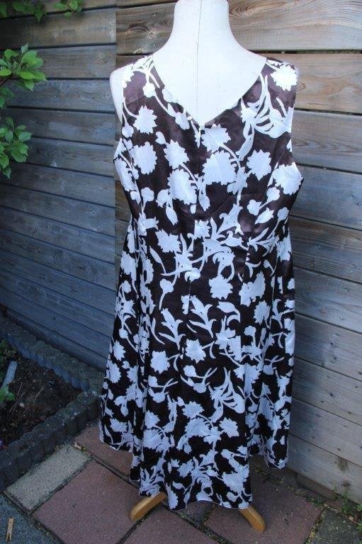 Jurk bruin/ creme Gerry Weber mt 46 Vaste prijs, Kleding | Dames, Bruin, Maat 46/48 (XL) of groter, Ophalen of Verzenden, Zo goed als nieuw