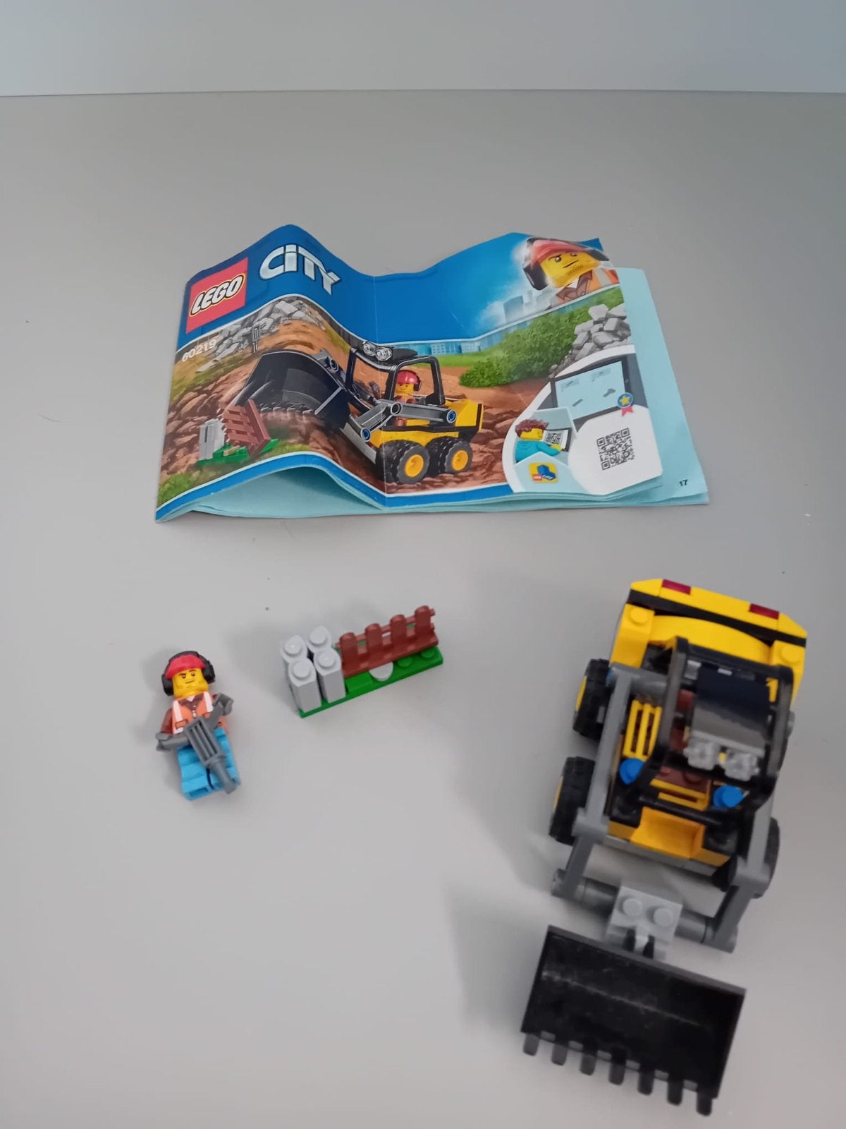 Lego City 60219 Bouwvoertuig met Minifiguur, Kinderen en Baby's, Speelgoed | Duplo en Lego, Lego, Ophalen of Verzenden, Compleet