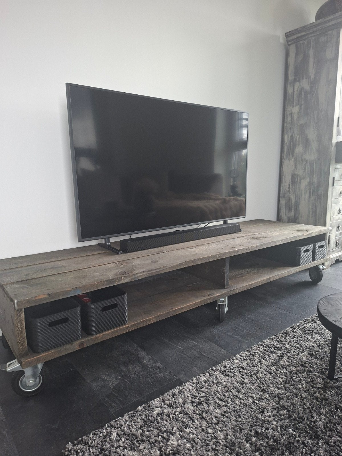 TV meubel steigerhout (locatie Assen), Ophalen, 25 tot 50 cm, Minder dan 100 cm