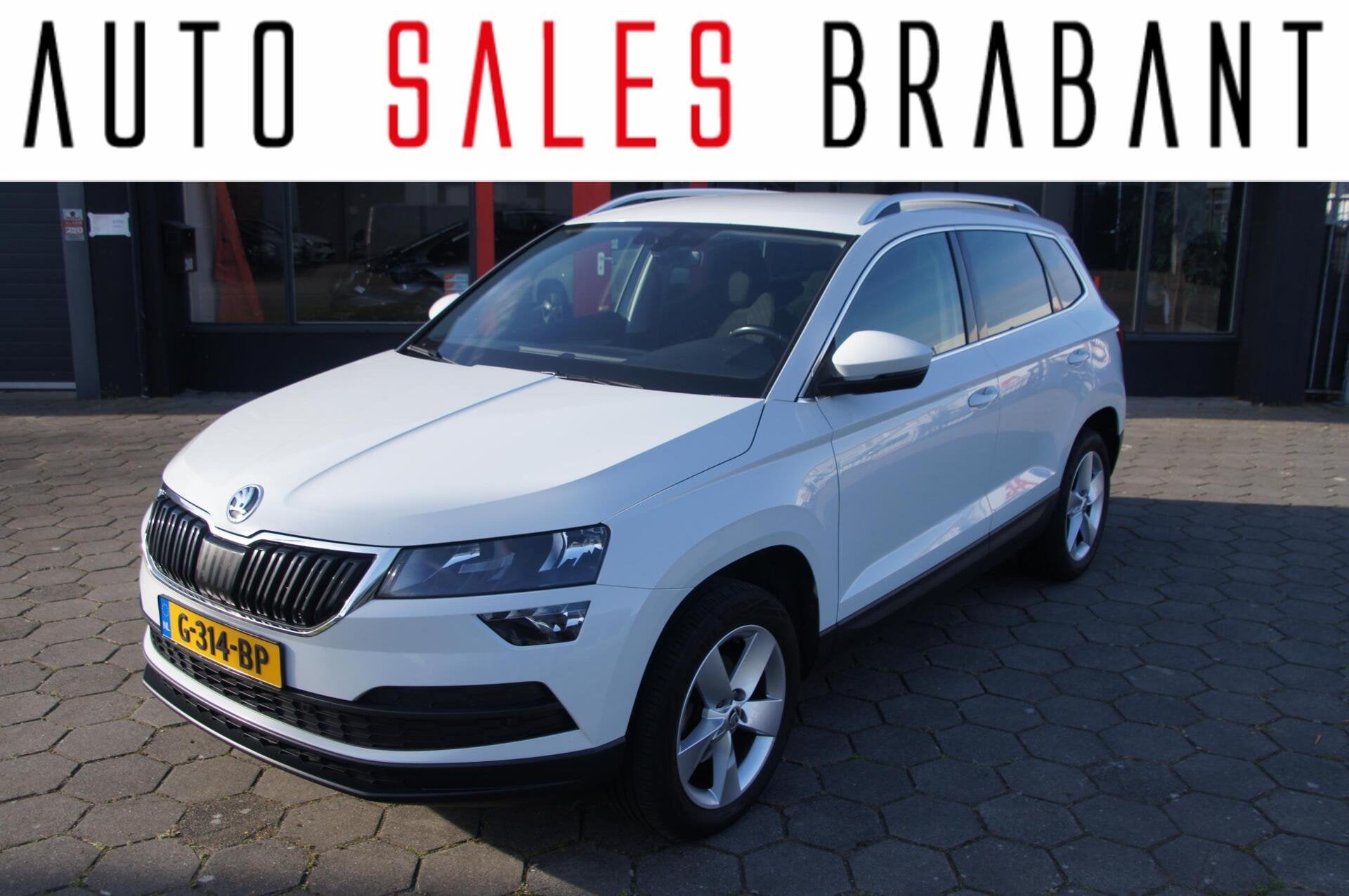 Skoda Karoq 1.0 TSI Ambition Business, Gebruikt, 1261 kg, 116 pk, Wit