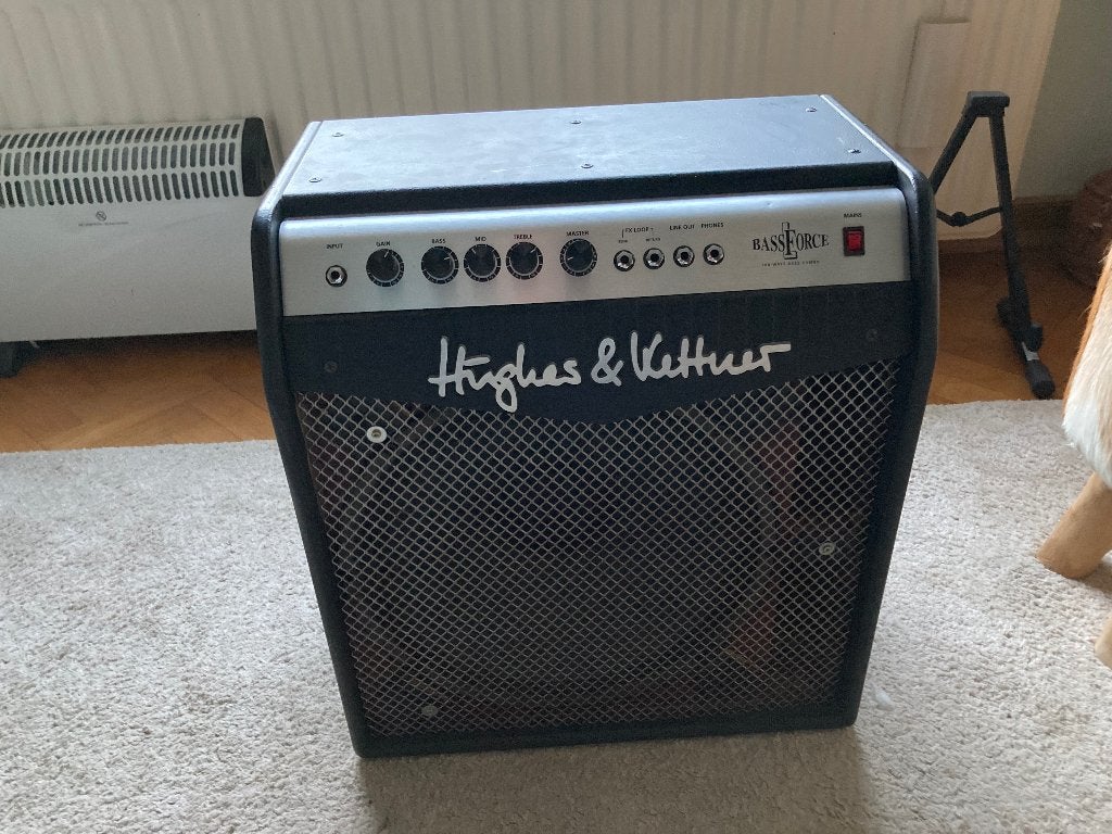 Basversterker Hughes & Kettner, Ophalen, Gebruikt, Basgitaar, 100 watt of meer