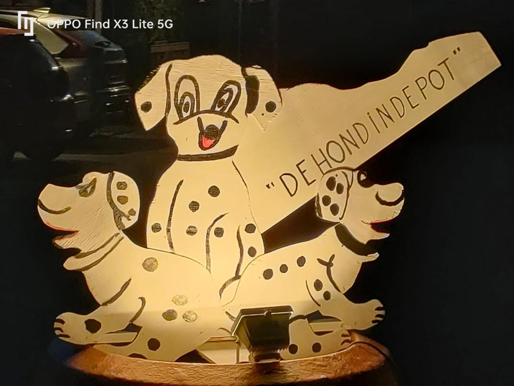 Deze en 8 andere Dalmatiërs nav einde feestweek, Ophalen
