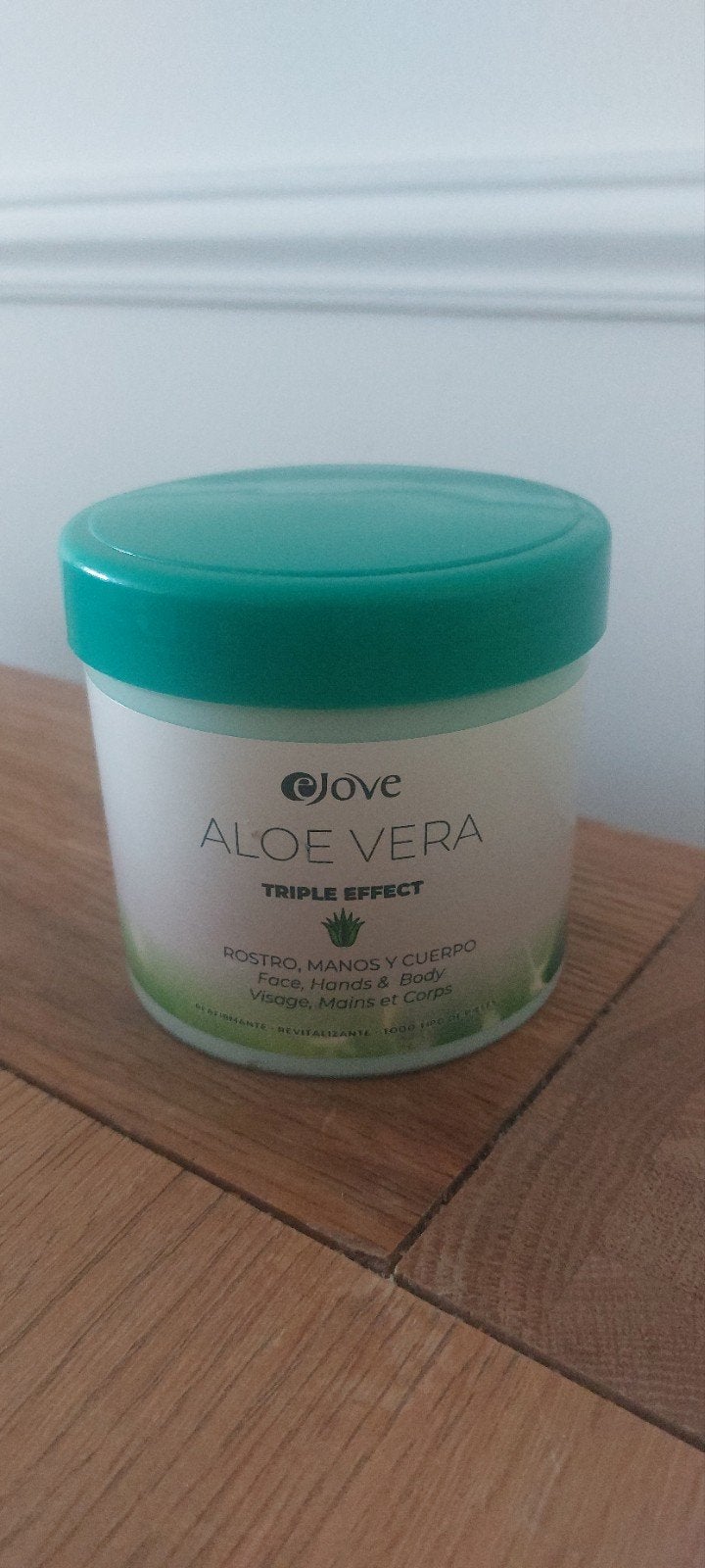 Ejove Aloë Vera Triple Effect Cream, Ophalen of Verzenden, Zo goed als nieuw, Bodylotion, Crème of Olie